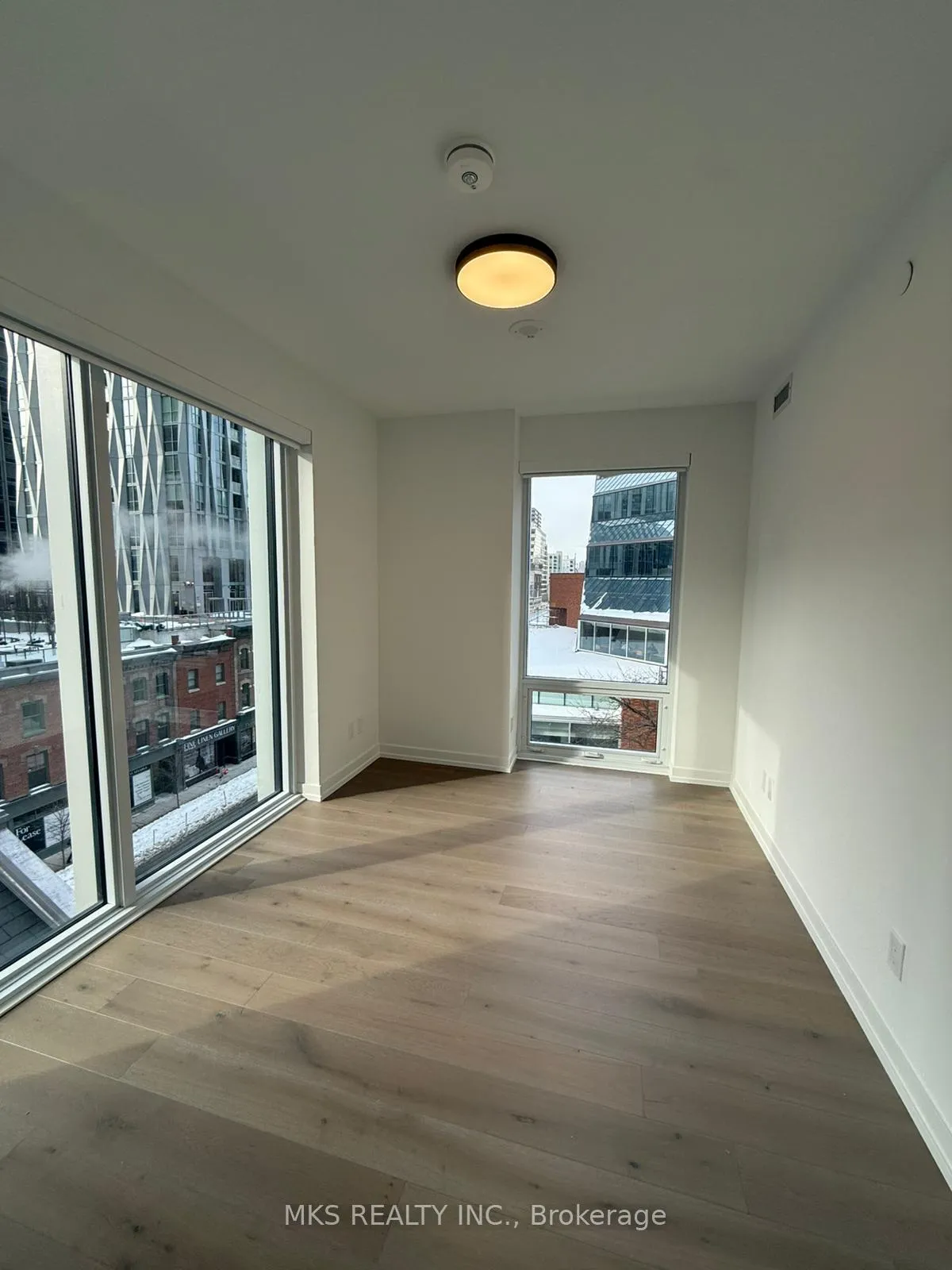 Photo 10 of Unit 503, 771 Yonge Street, Toronto, The Annex — HOMEH
