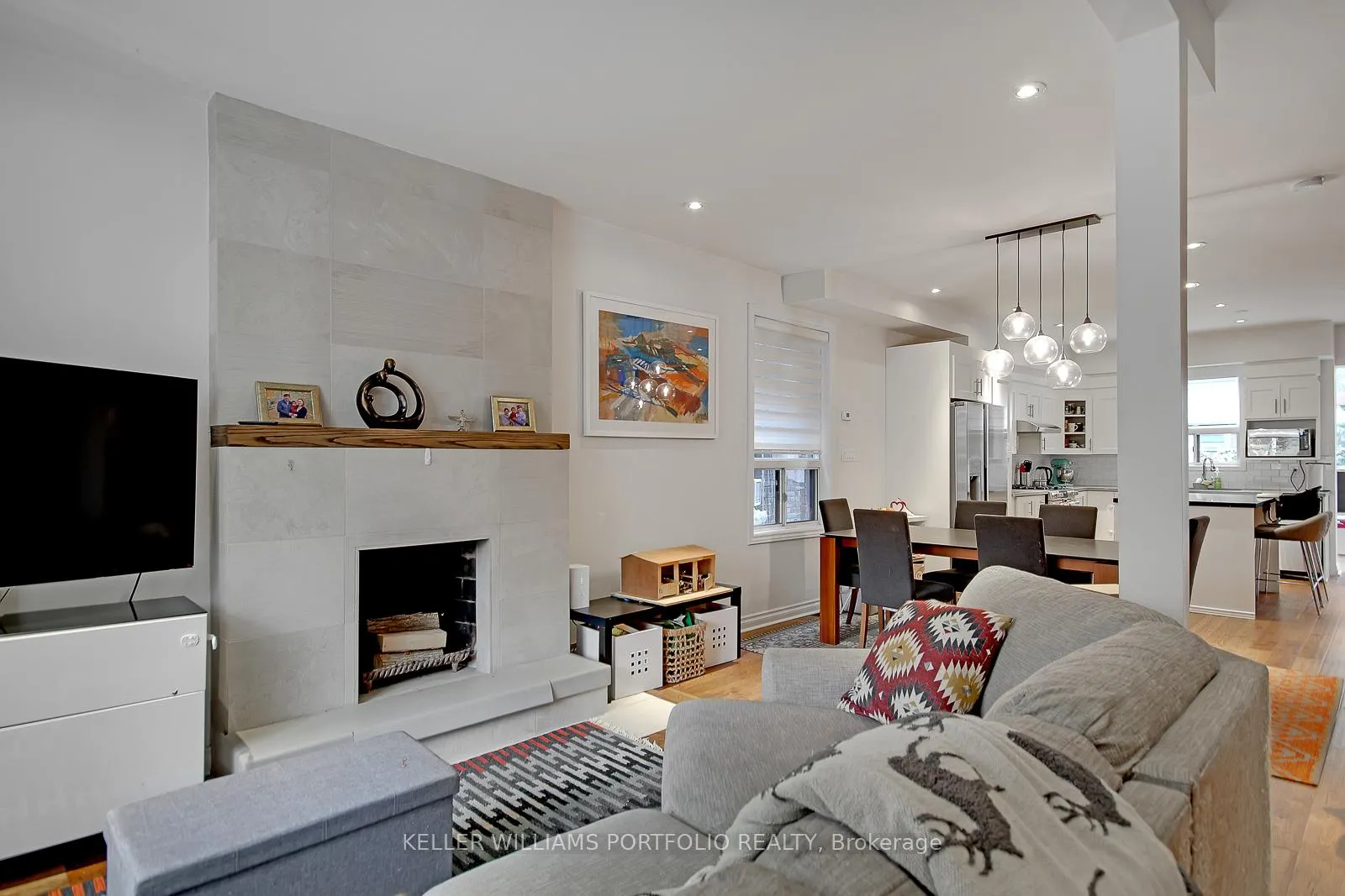 Photo 5 of 17 Bertmount Avenue, Toronto, South Riverdale — HOMEH