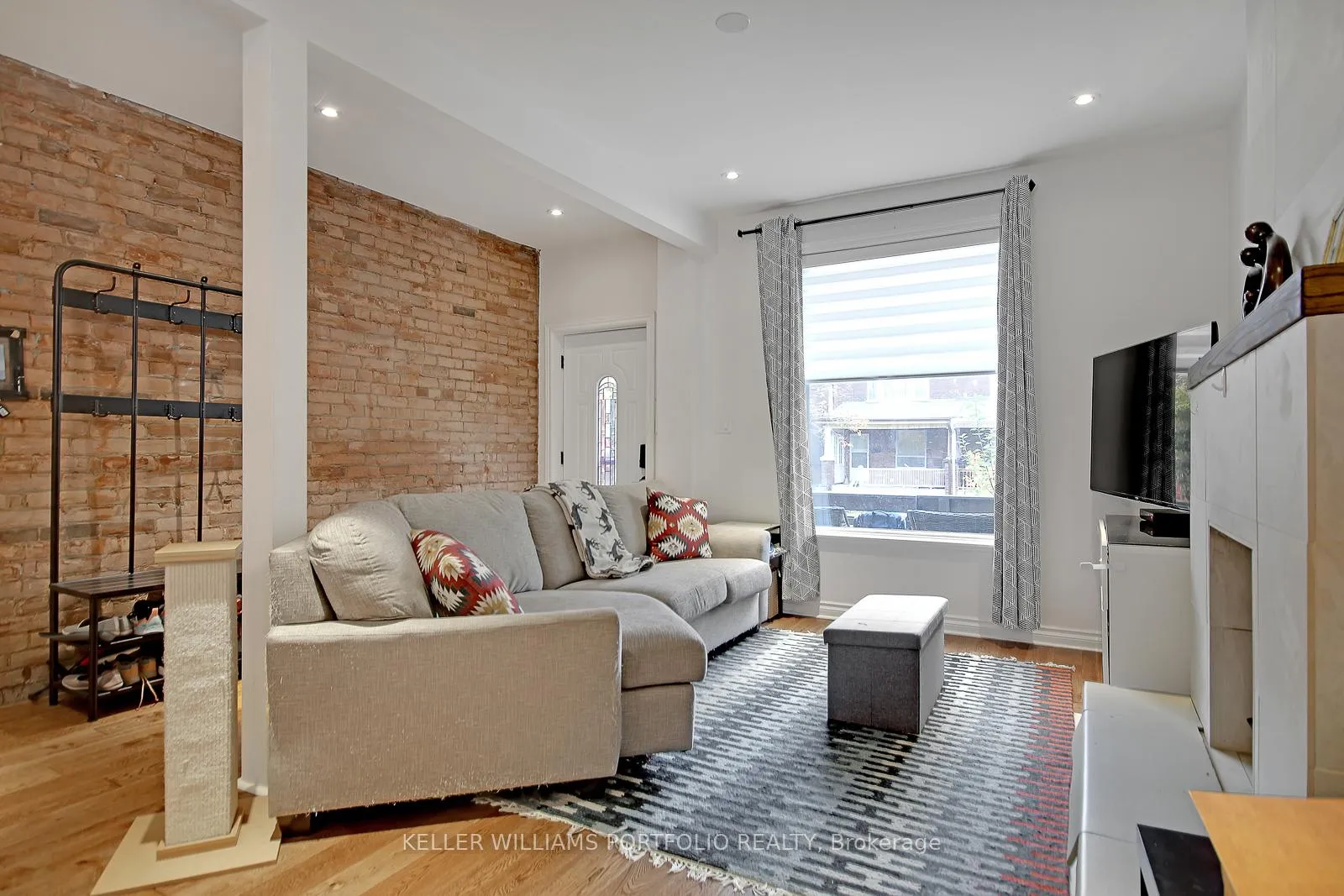 Photo 6 of 17 Bertmount Avenue, Toronto, South Riverdale — HOMEH