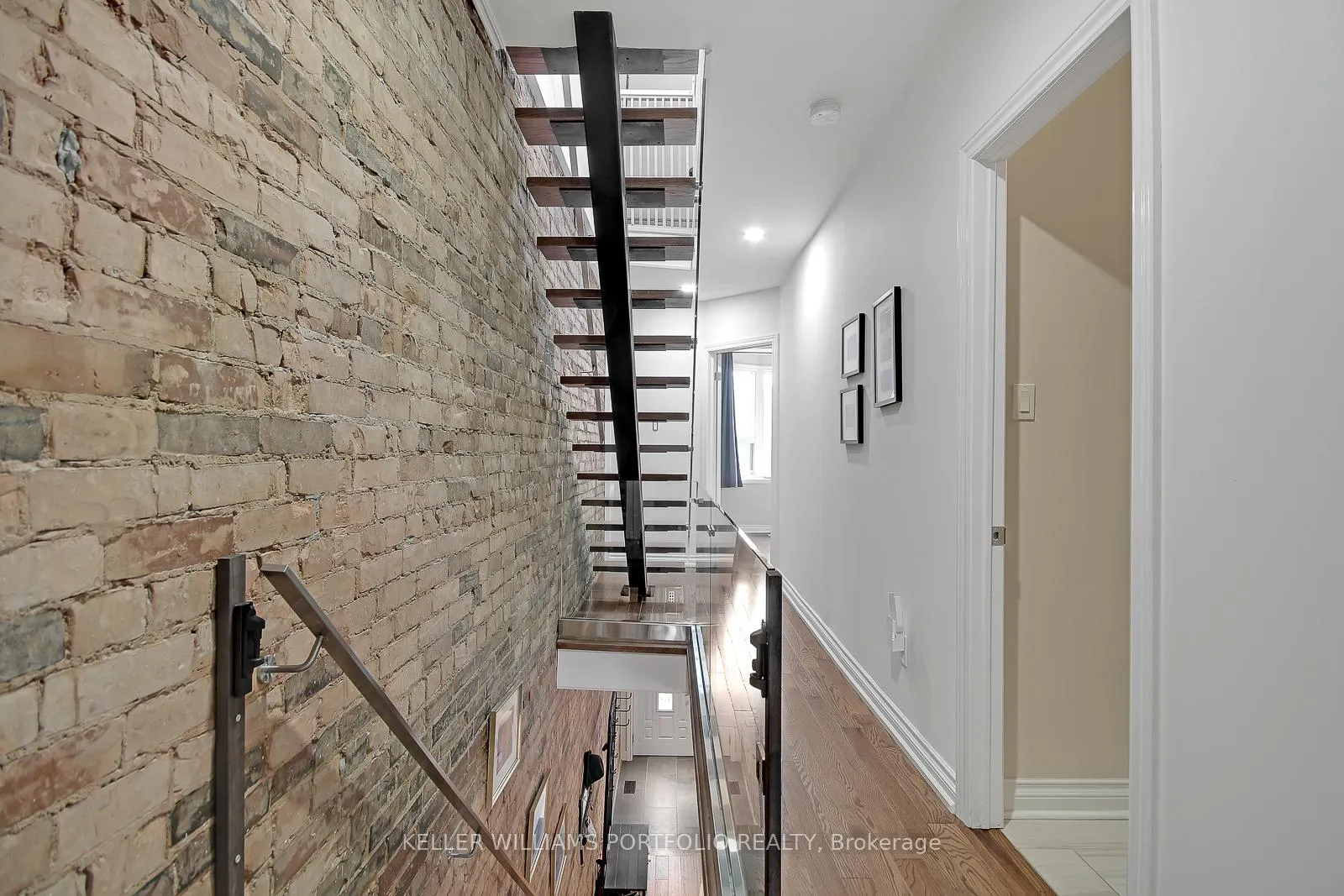 Photo 16 of 17 Bertmount Avenue, Toronto, South Riverdale — HOMEH