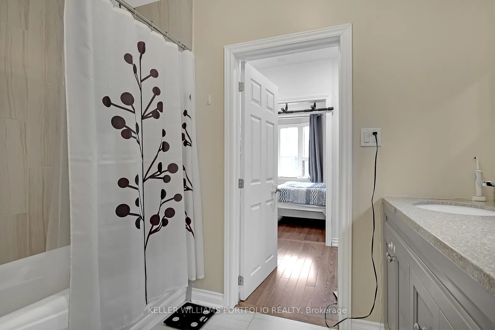 Photo 21 of 17 Bertmount Avenue, Toronto, South Riverdale — HOMEH