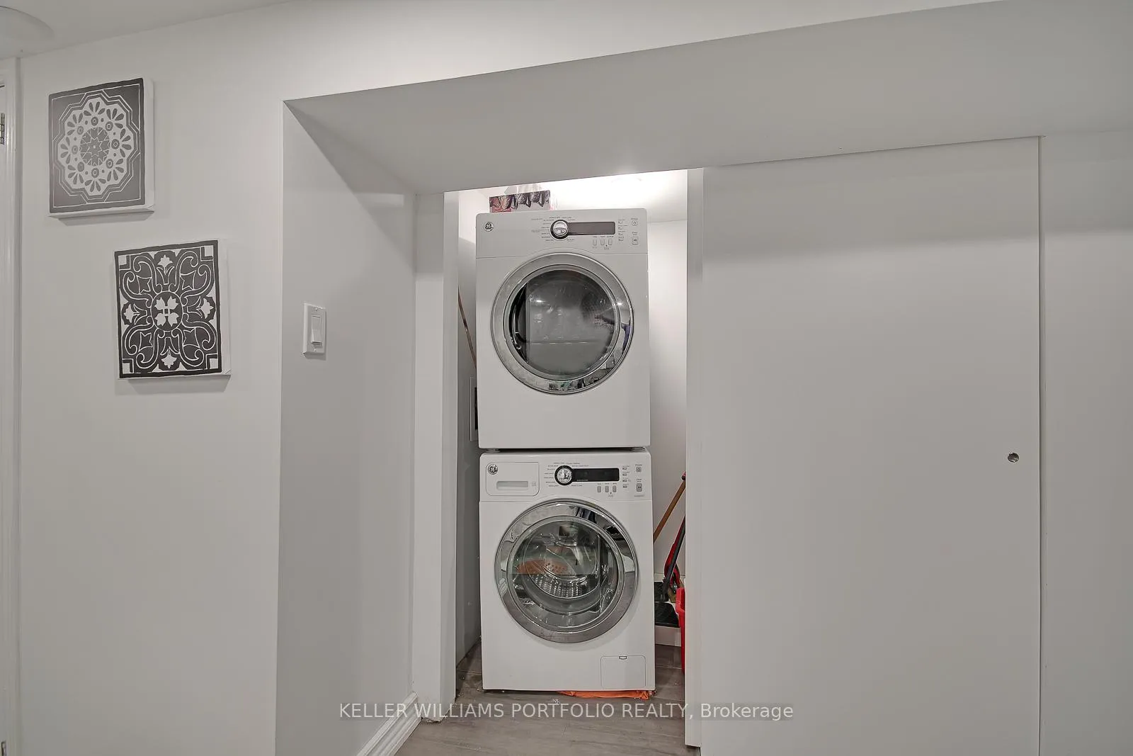 Photo 33 of 17 Bertmount Avenue, Toronto, South Riverdale — HOMEH
