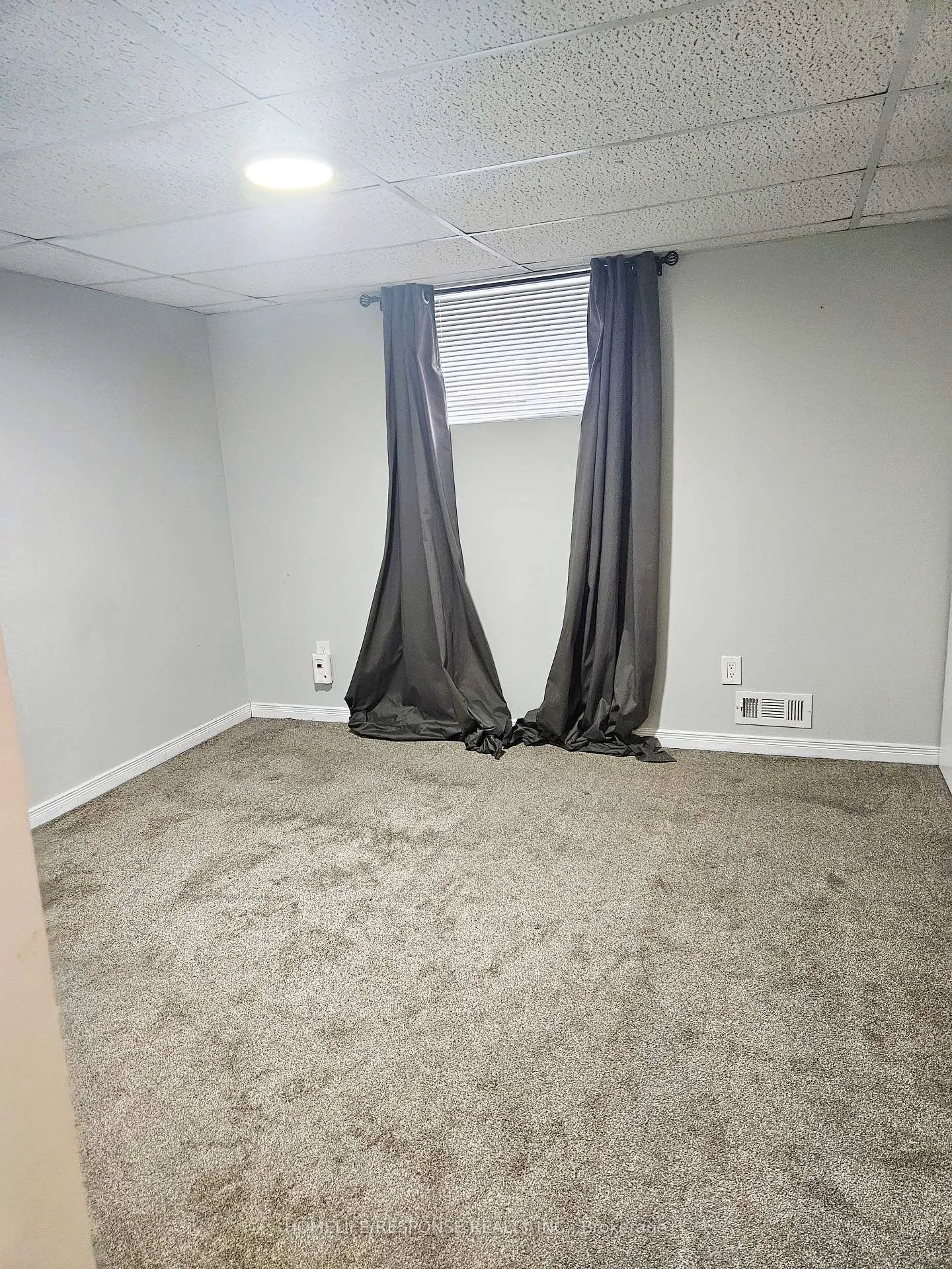 Photo 14 of Unit BASEMENT, 678 Mohawk Road, Hamilton, Ancaster — HOMEH