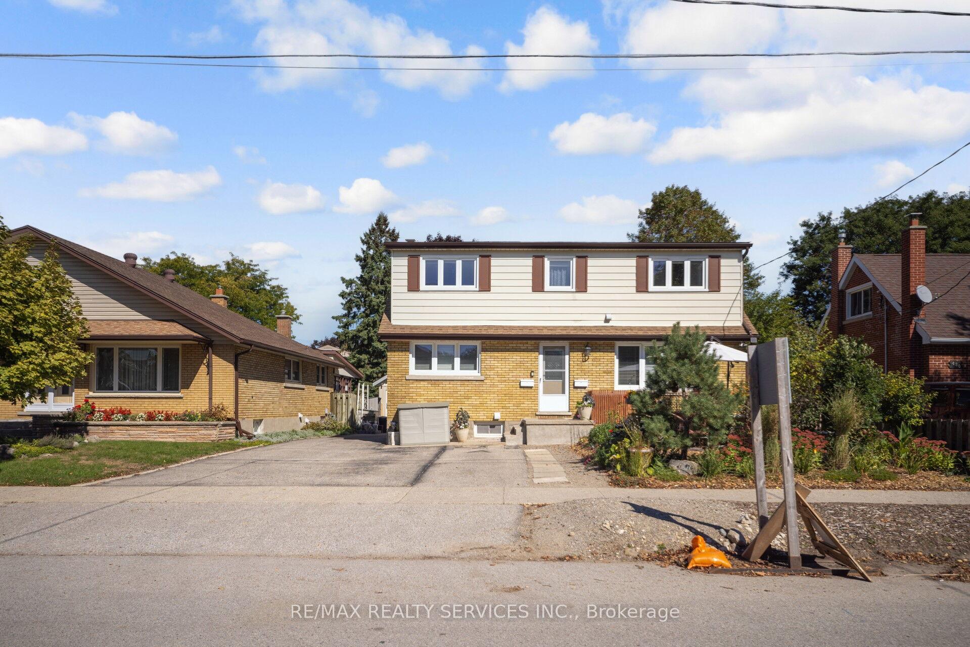 Front of 476 Prospect Avenue