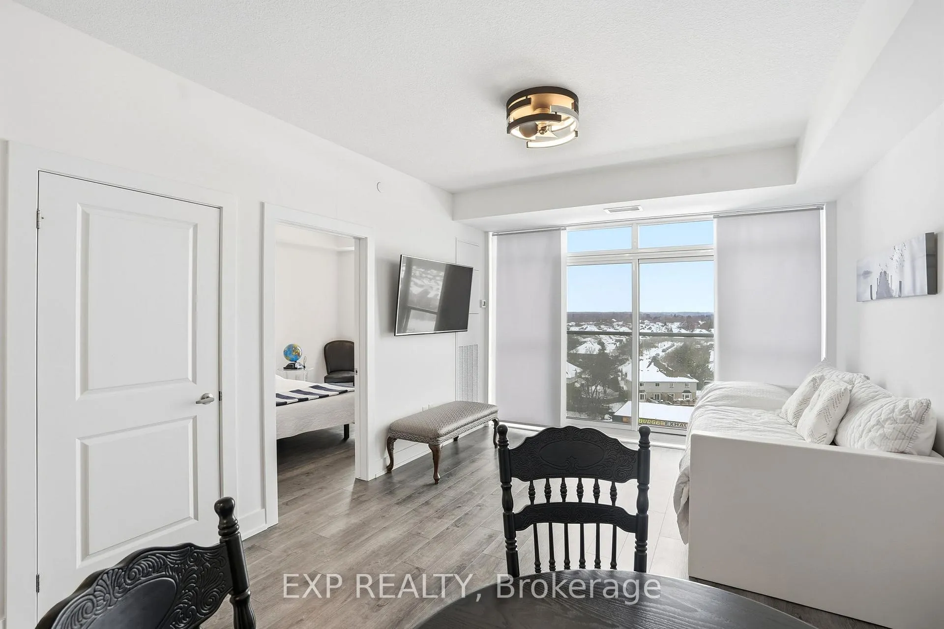 Photo 7 of Unit 803, 460 Dundas Street E, Hamilton, Waterdown — HOMEH