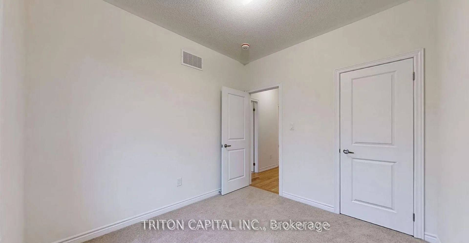 Photo 7 of Unit Main, 14 Bannister Road, Barrie, Rural Barrie Southeast — HOMEH
