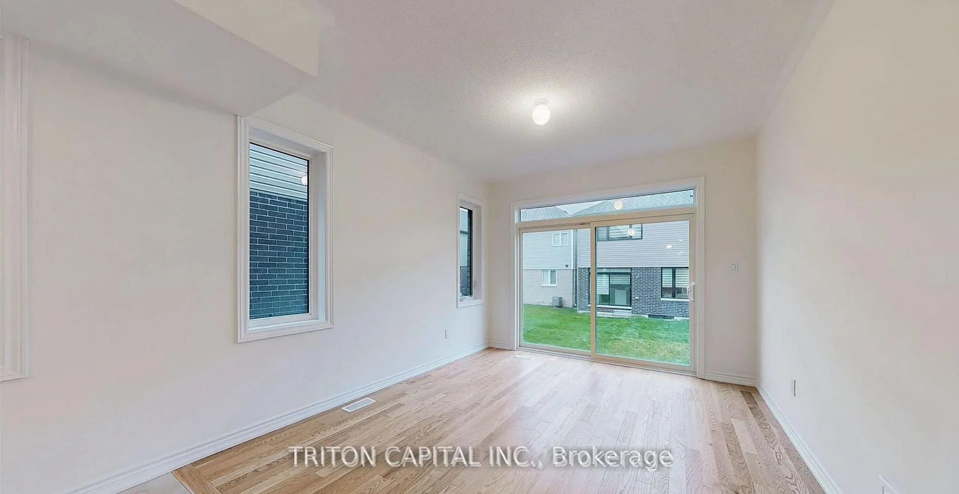 Photo 8 of Unit Main, 14 Bannister Road, Barrie, Rural Barrie Southeast — HOMEH