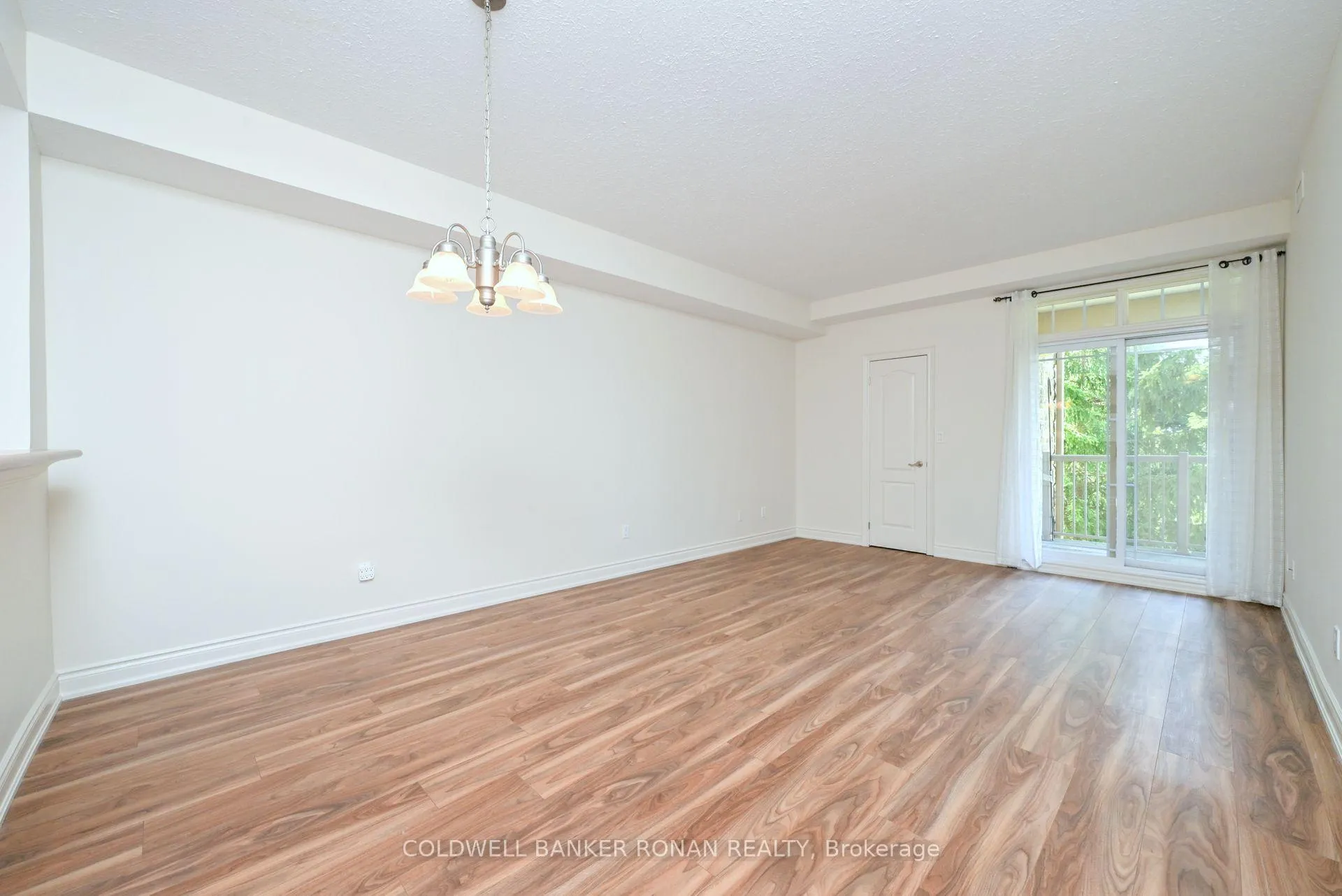 Photo 9 of Unit 202, 78 Sunset Boulevard, New Tecumseth, Rural New Tecumseth — HOMEH