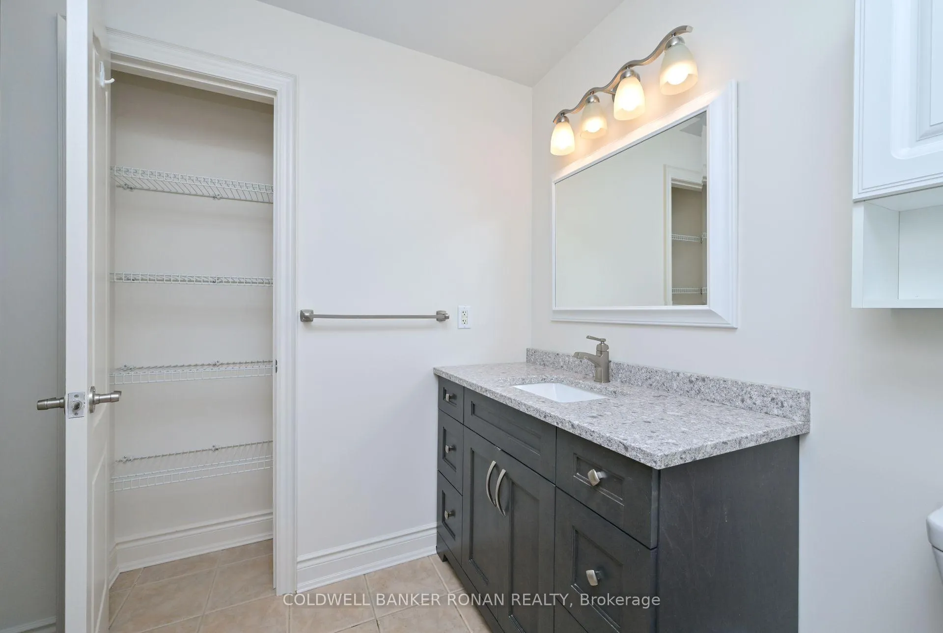 Photo 17 of Unit 202, 78 Sunset Boulevard, New Tecumseth, Rural New Tecumseth — HOMEH