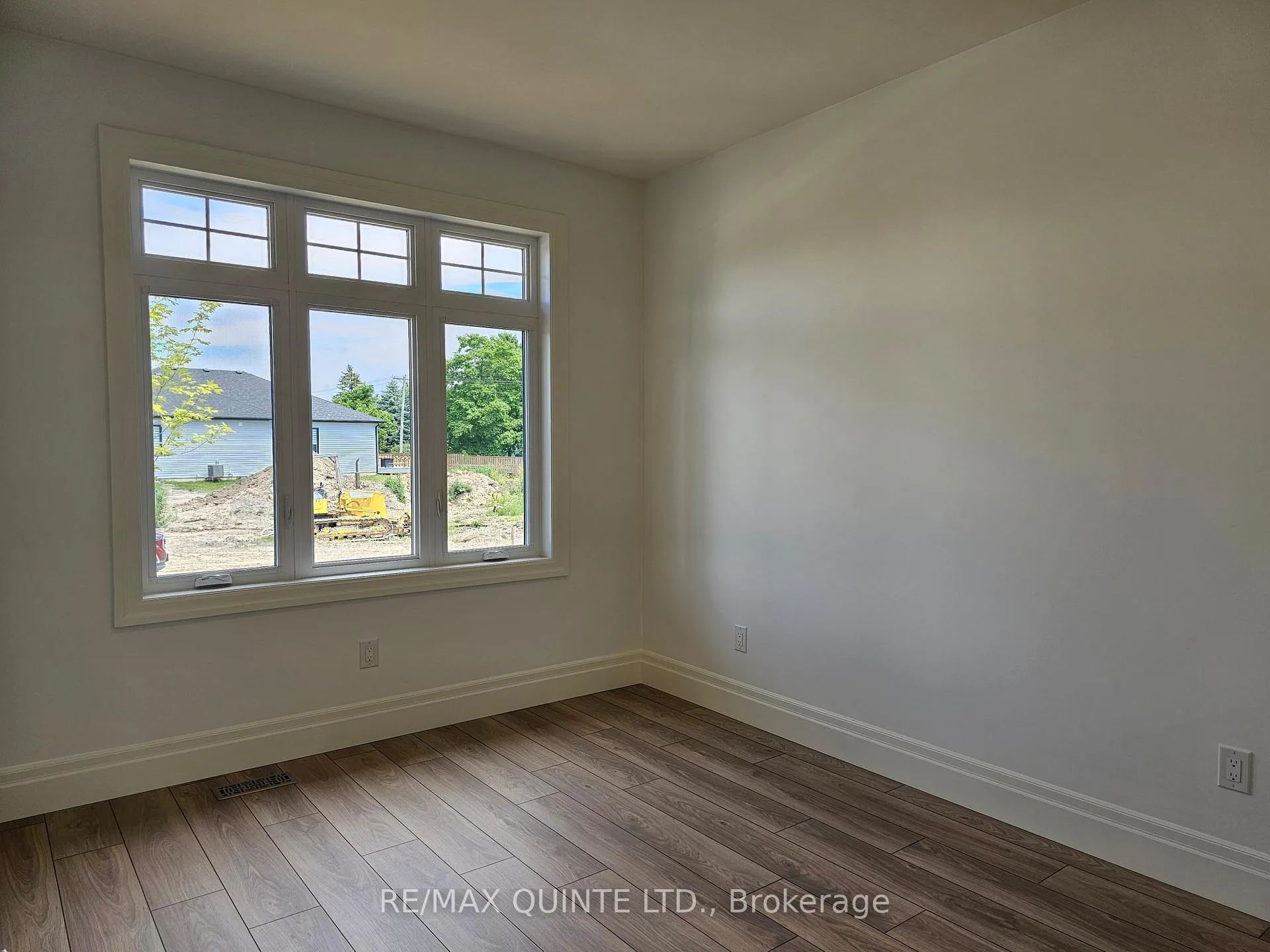 Photo 4 of 197 Beasley Crescent, Prince Edward County, Hallowell Ward — HOMEH