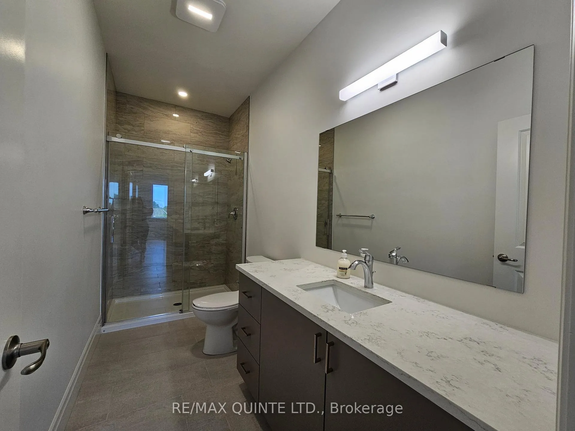 Photo 15 of 197 Beasley Crescent, Prince Edward County, Hallowell Ward — HOMEH