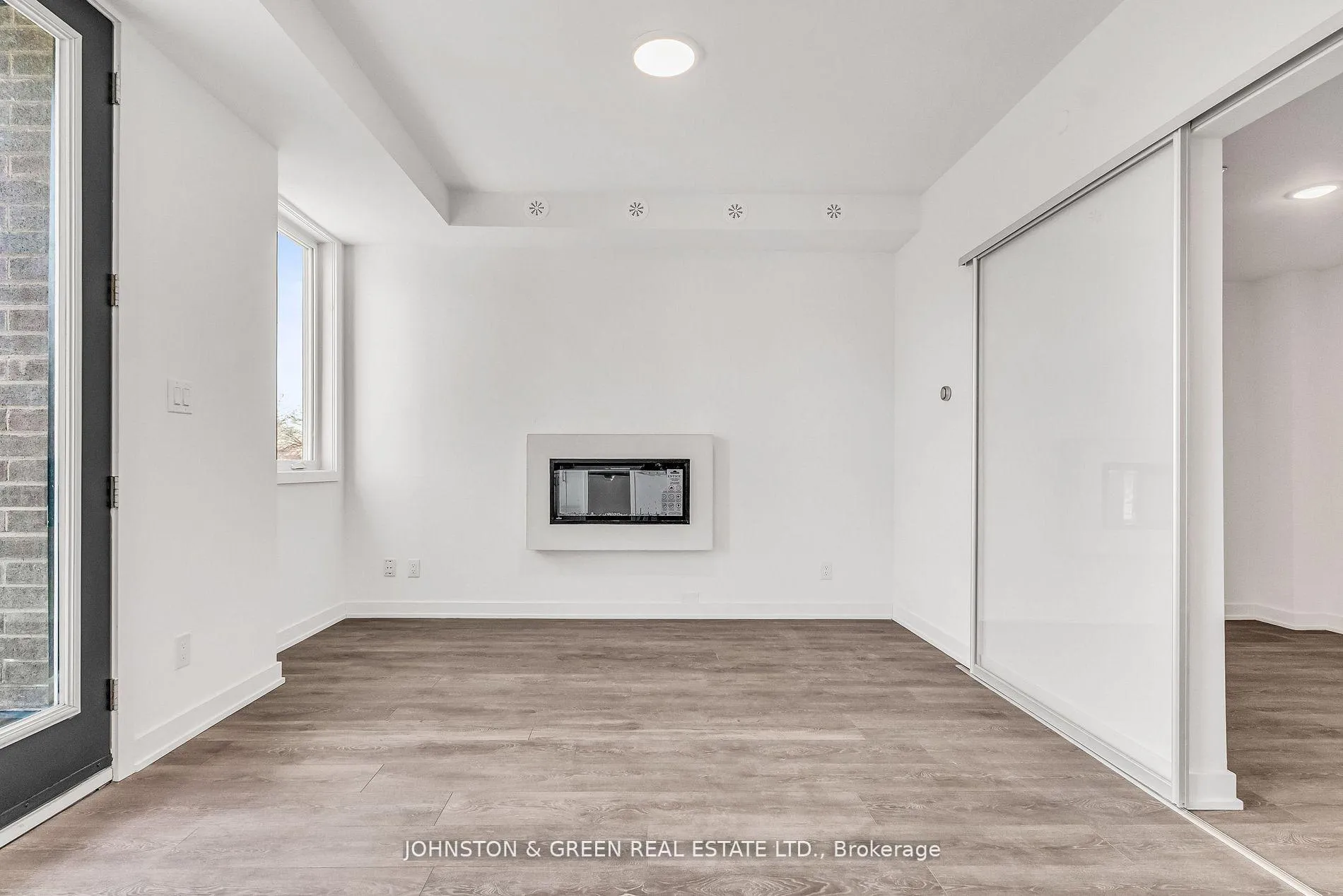 Photo 5 of 1479 O'Connor Drive, Toronto, O'Connor-Parkview — HOMEH