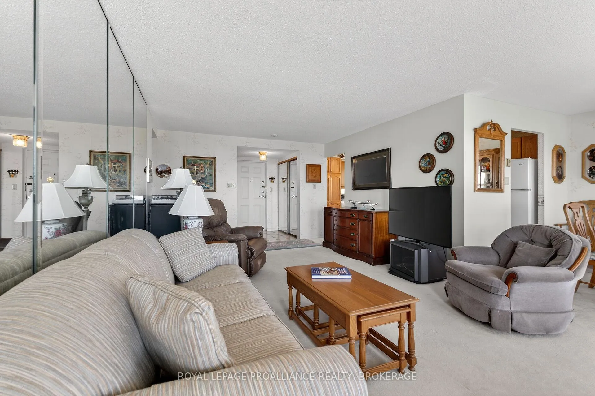 Photo 6 of Unit 606, 257 Bath Road, Kingston, West of Sir John A. Blvd — HOMEH