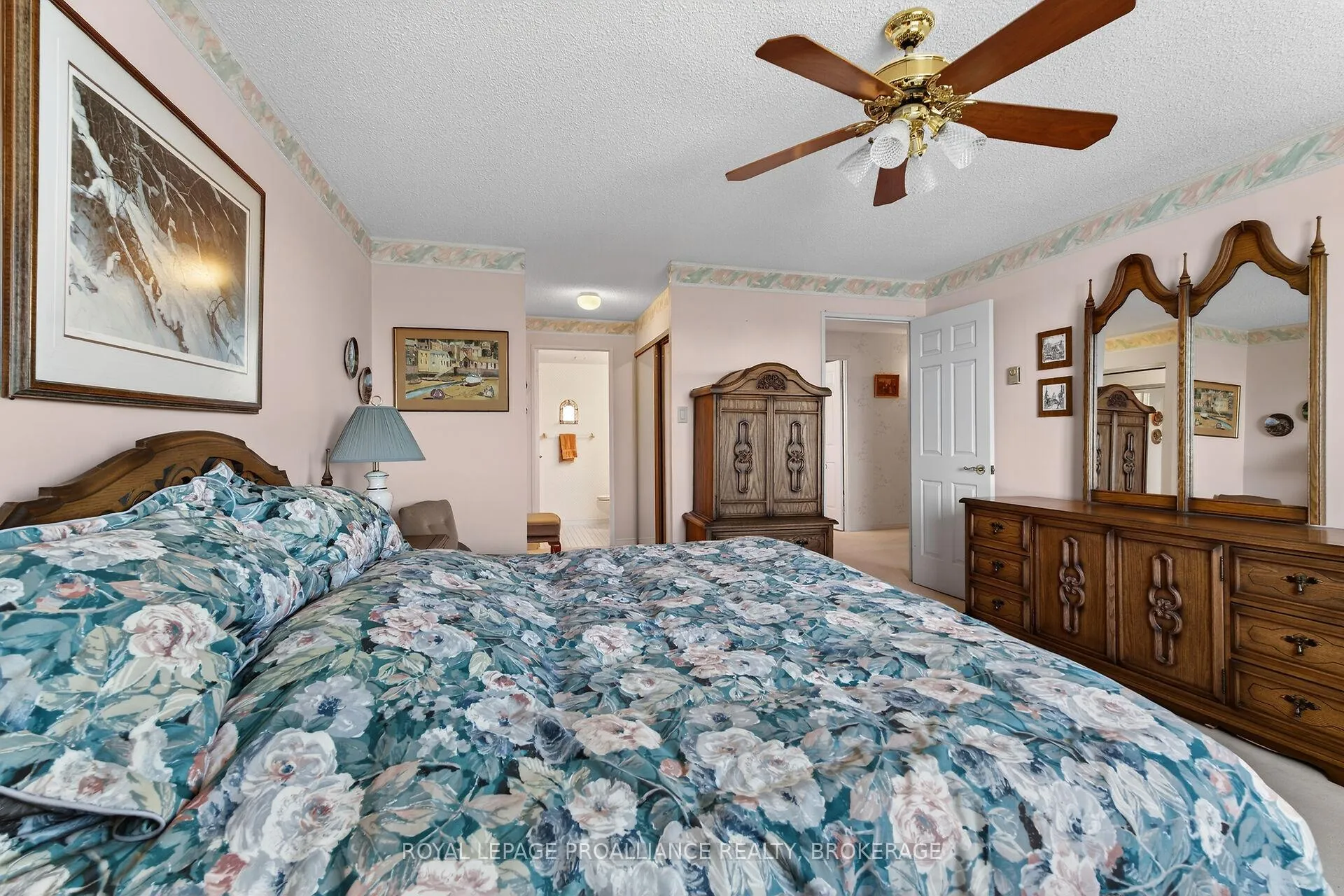 Photo 19 of Unit 606, 257 Bath Road, Kingston, West of Sir John A. Blvd — HOMEH