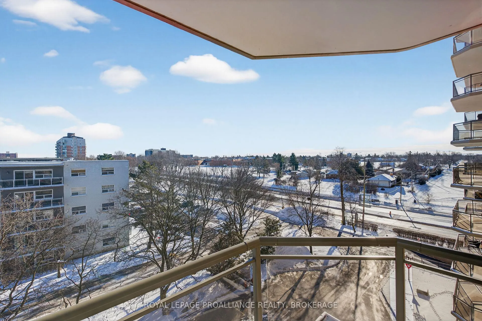 Photo 31 of Unit 606, 257 Bath Road, Kingston, West of Sir John A. Blvd — HOMEH