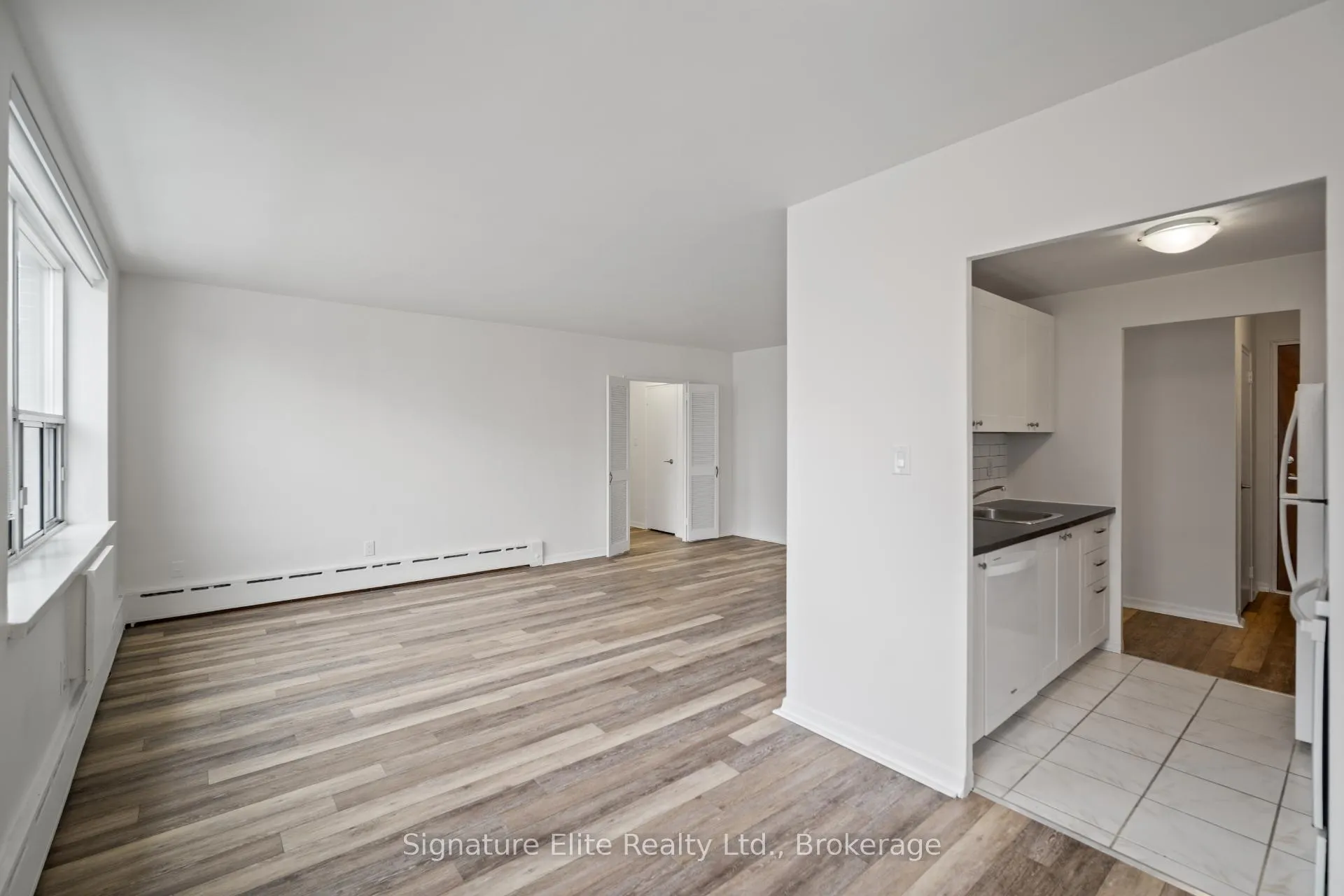 Photo 3 of Unit 504, 345 Lonsdale Road, Toronto, Forest Hill South — HOMEH