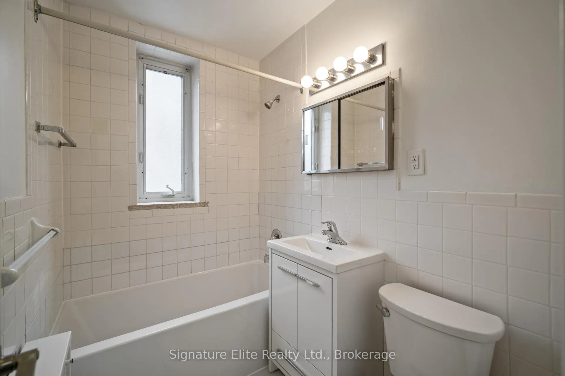 Photo 10 of Unit 504, 345 Lonsdale Road, Toronto, Forest Hill South — HOMEH