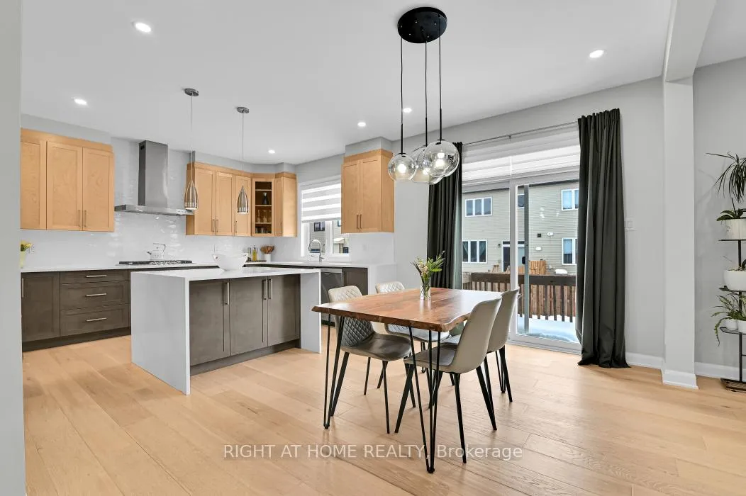 Photo 8 of 785 Cappamore Drive, Ottawa, Barrhaven - Half Moon Bay — HOMEH