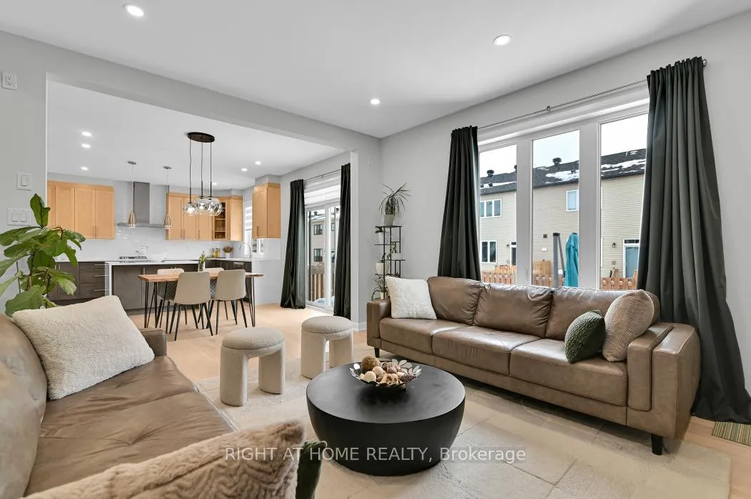 Photo 14 of 785 Cappamore Drive, Ottawa, Barrhaven - Half Moon Bay — HOMEH