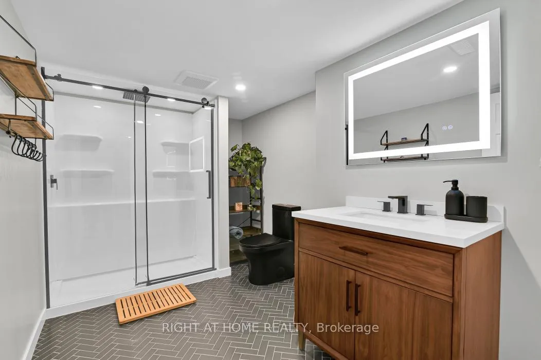 Photo 33 of 785 Cappamore Drive, Ottawa, Barrhaven - Half Moon Bay — HOMEH