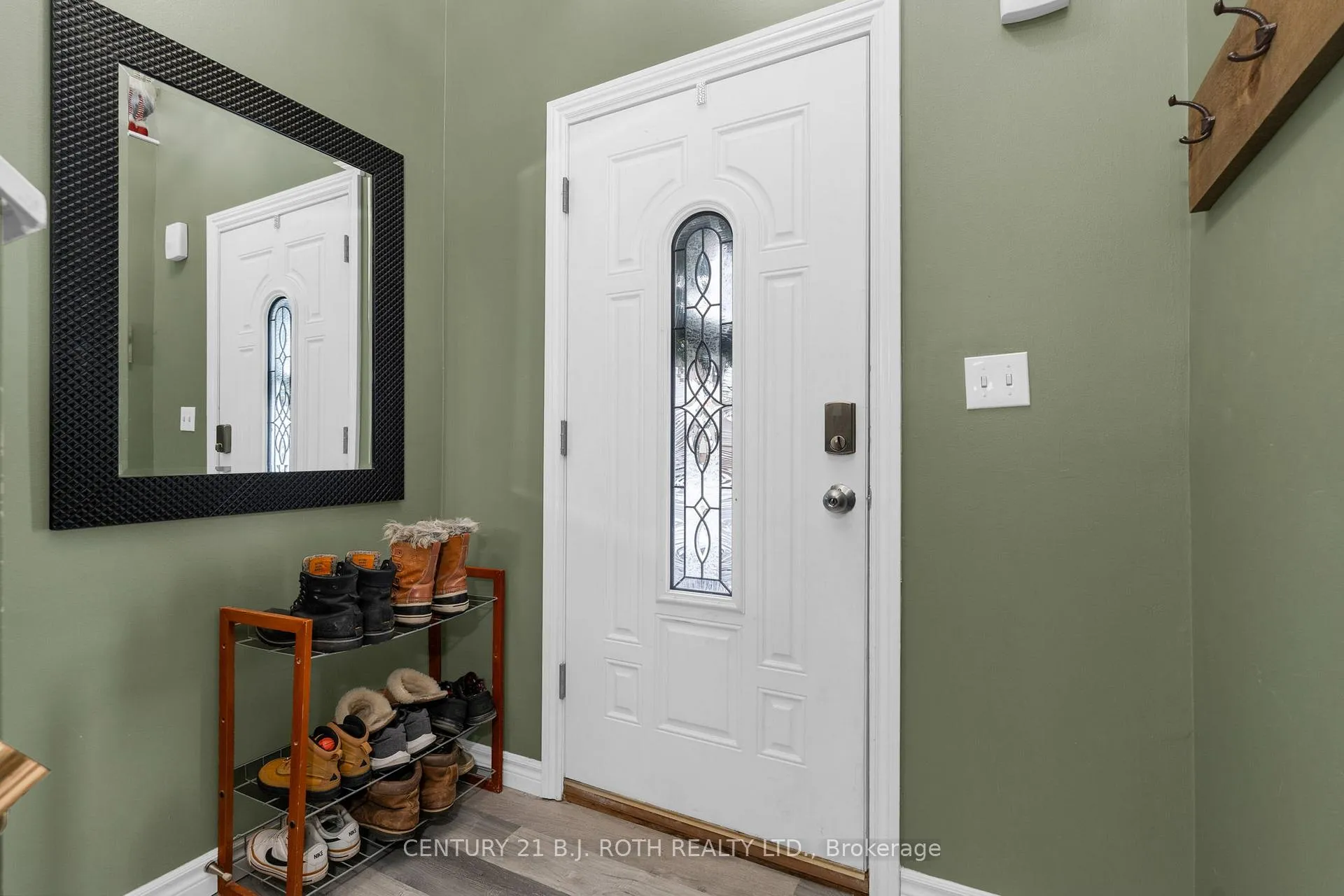Photo 5 of 440 Barrie Road, Orillia — HOMEH
