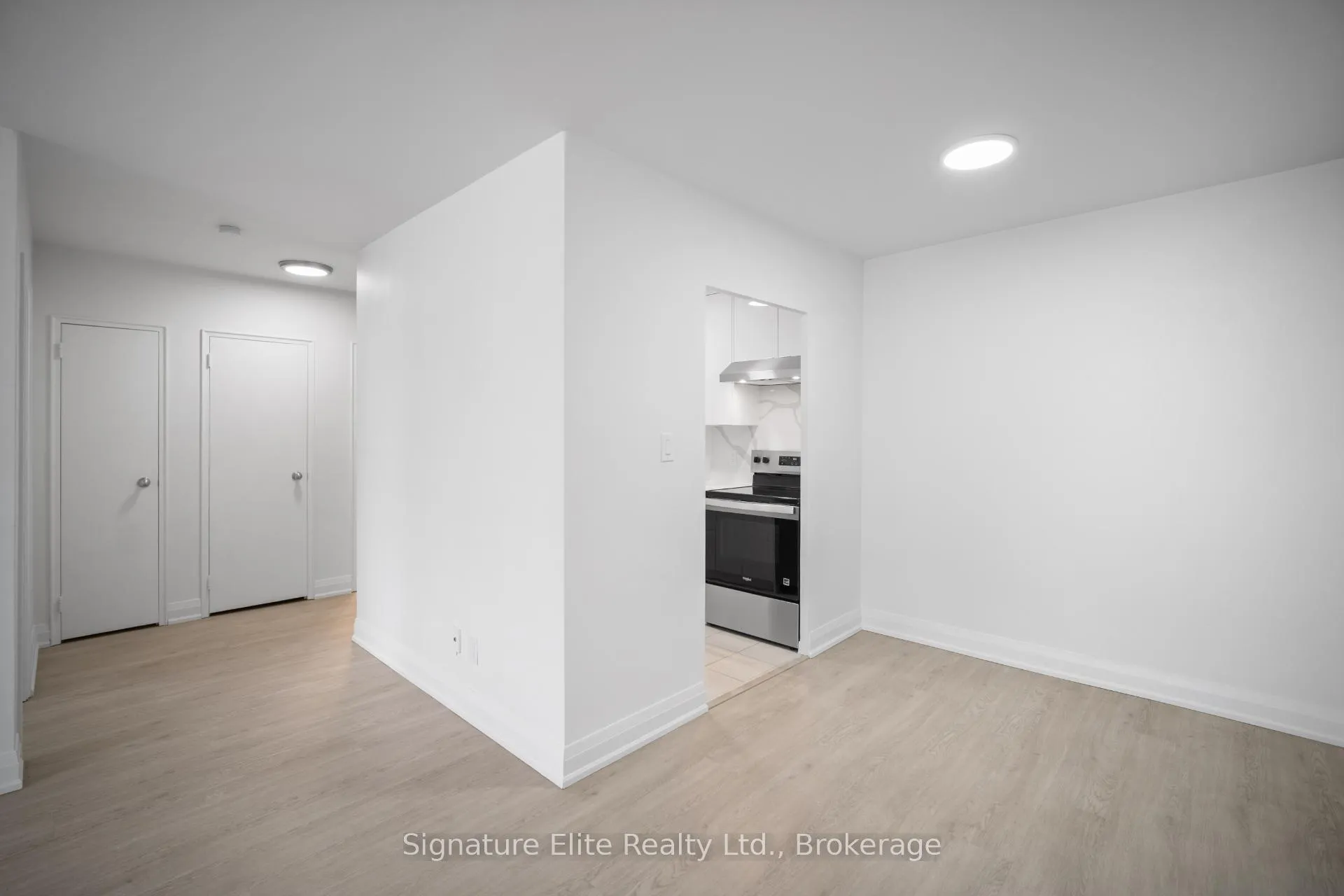 Photo 5 of Unit 303, 345 Lonsdale Road, Toronto, Forest Hill South — HOMEH