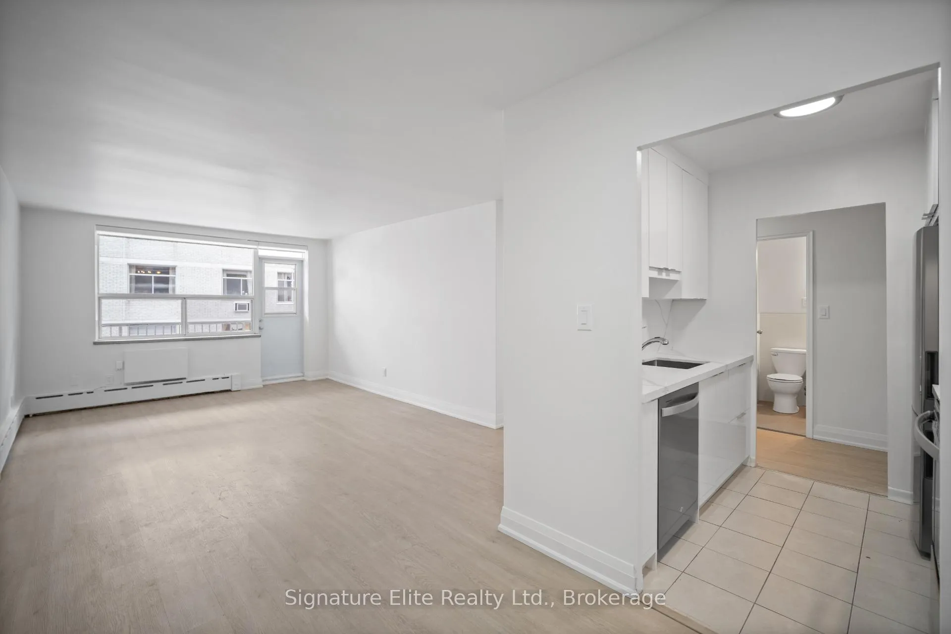 Photo 6 of Unit 303, 345 Lonsdale Road, Toronto, Forest Hill South — HOMEH