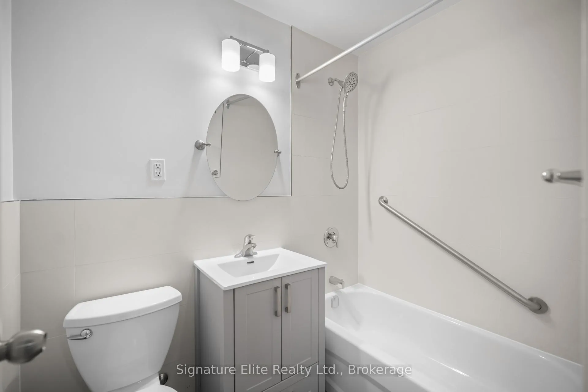 Photo 9 of Unit 303, 345 Lonsdale Road, Toronto, Forest Hill South — HOMEH