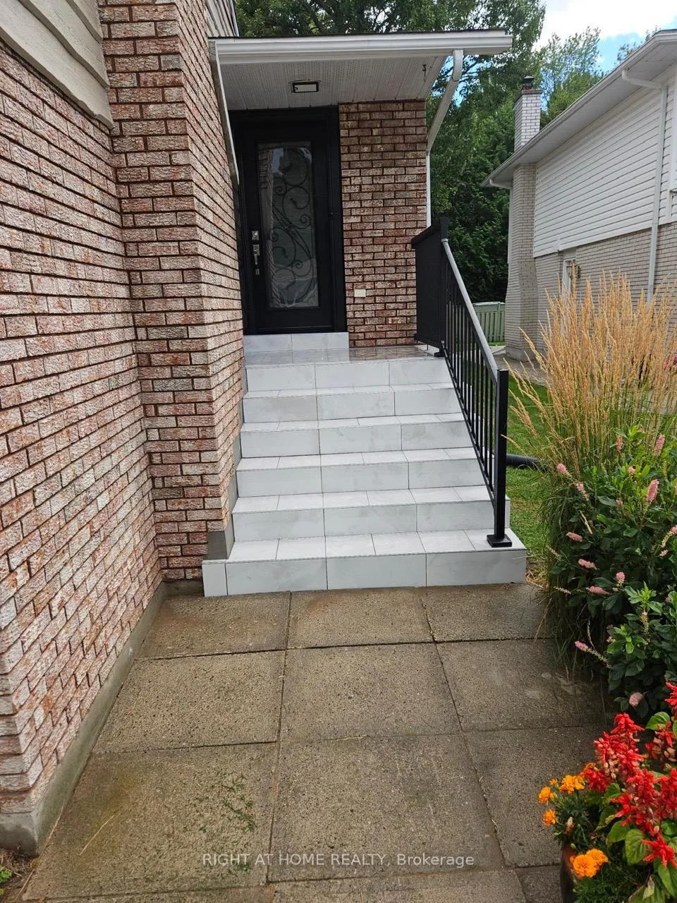 Photo 6 of 27 Shore Acres Boulevard, North Bay, Ferris — HOMEH