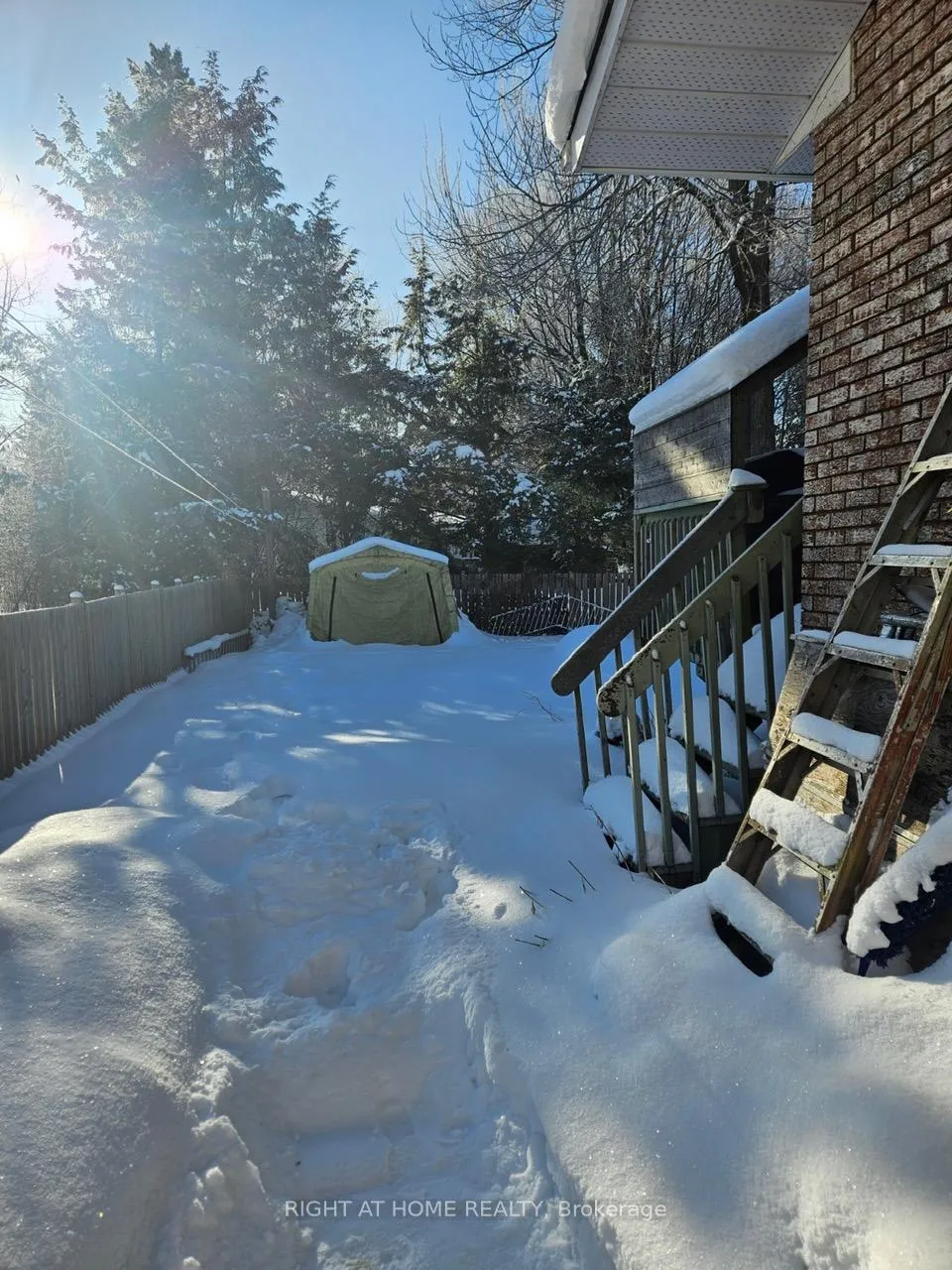 Photo 15 of 27 Shore Acres Boulevard, North Bay, Ferris — HOMEH