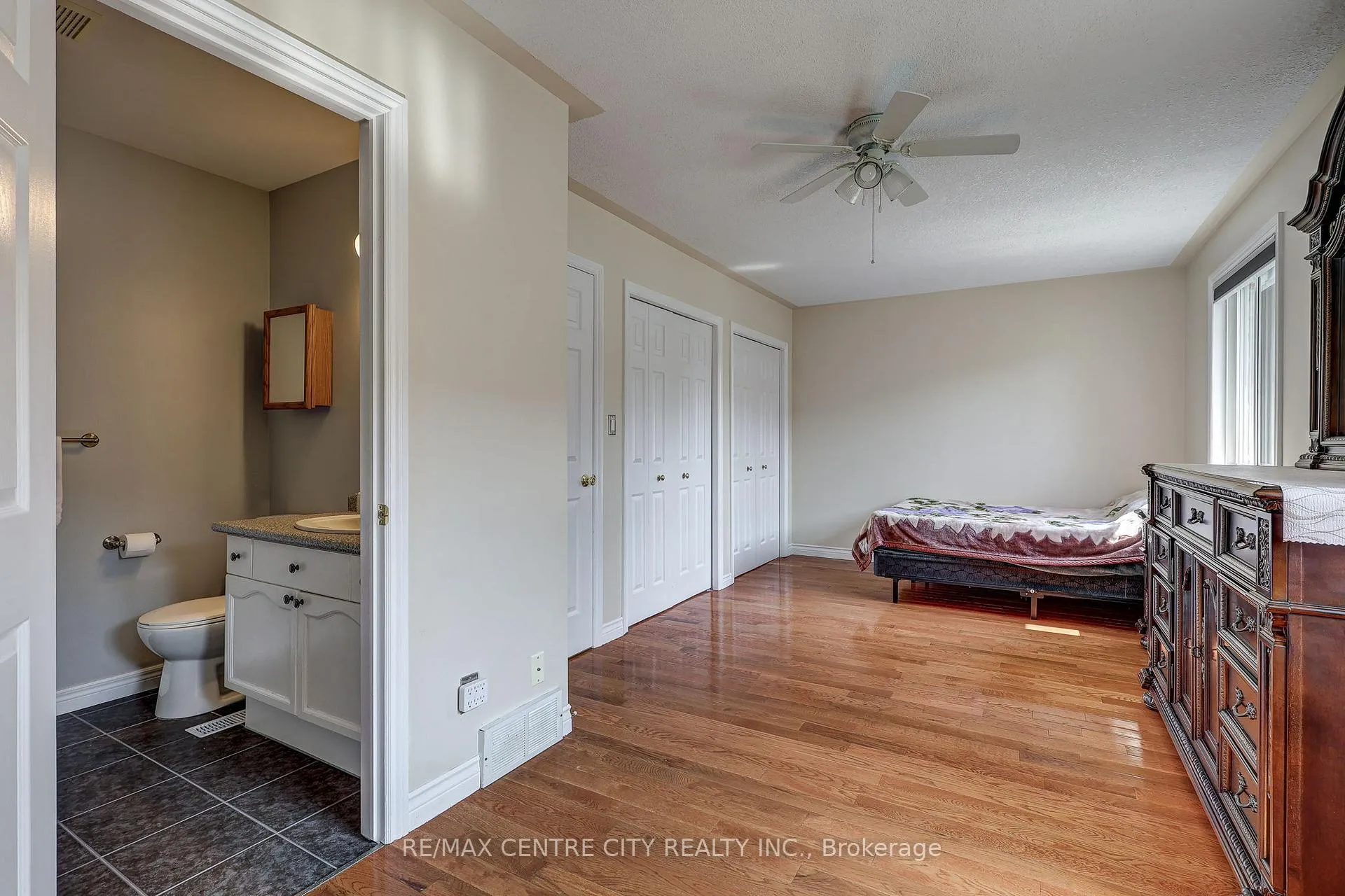 Photo 15 of 26 Sifton Drive, St. Thomas — HOMEH