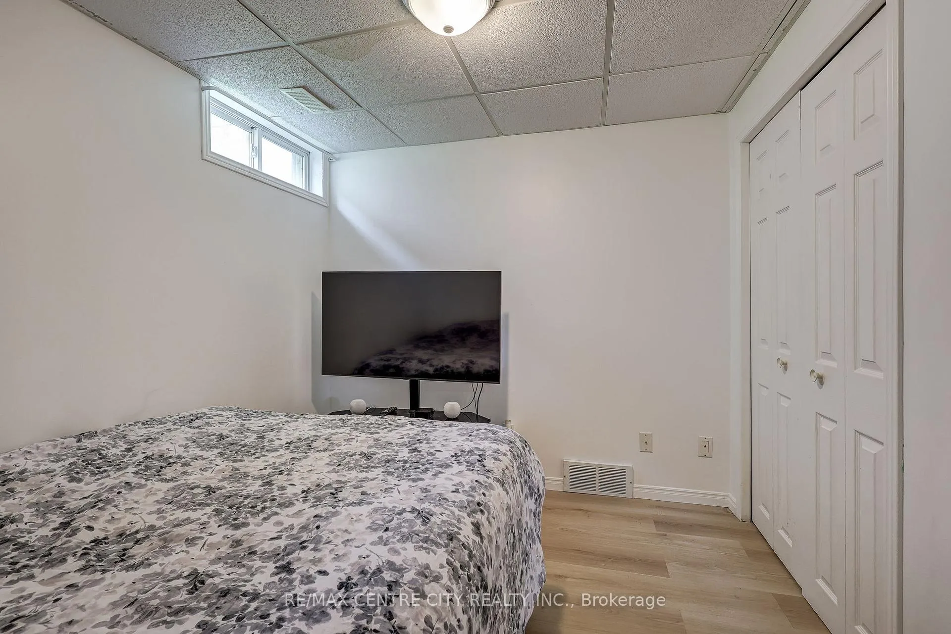 Photo 22 of 26 Sifton Drive, St. Thomas — HOMEH