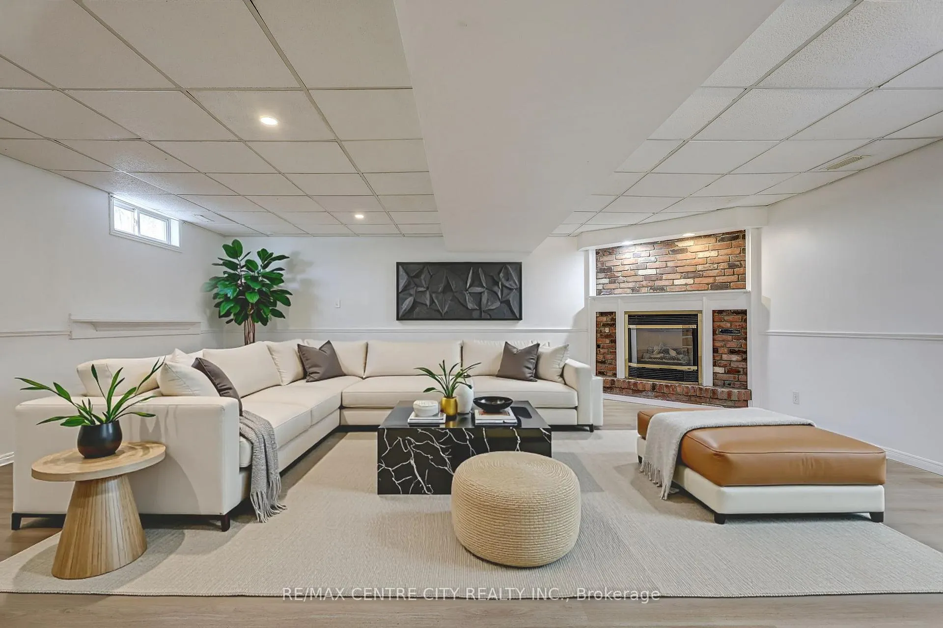 Photo 24 of 26 Sifton Drive, St. Thomas — HOMEH