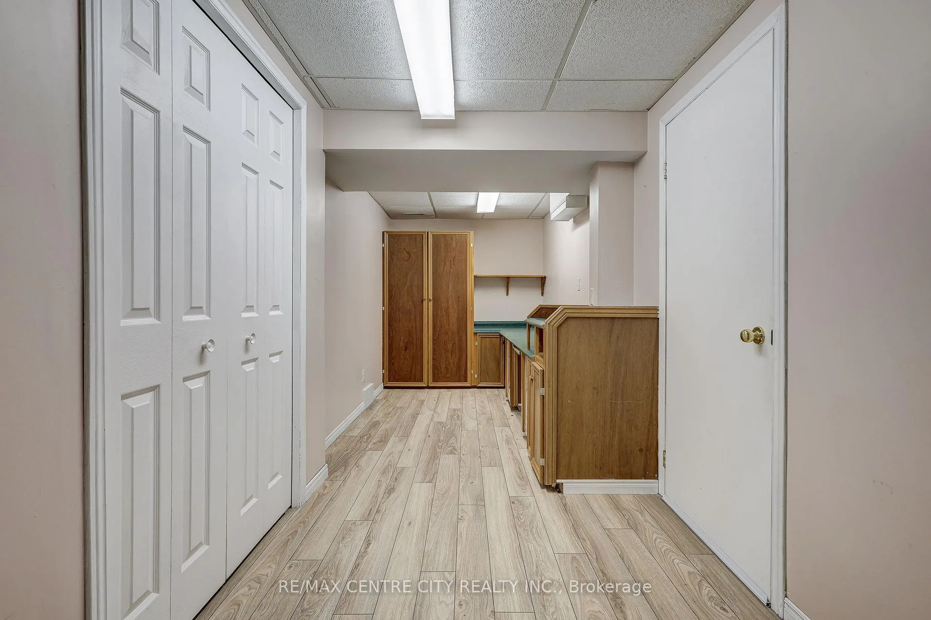 Photo 26 of 26 Sifton Drive, St. Thomas — HOMEH