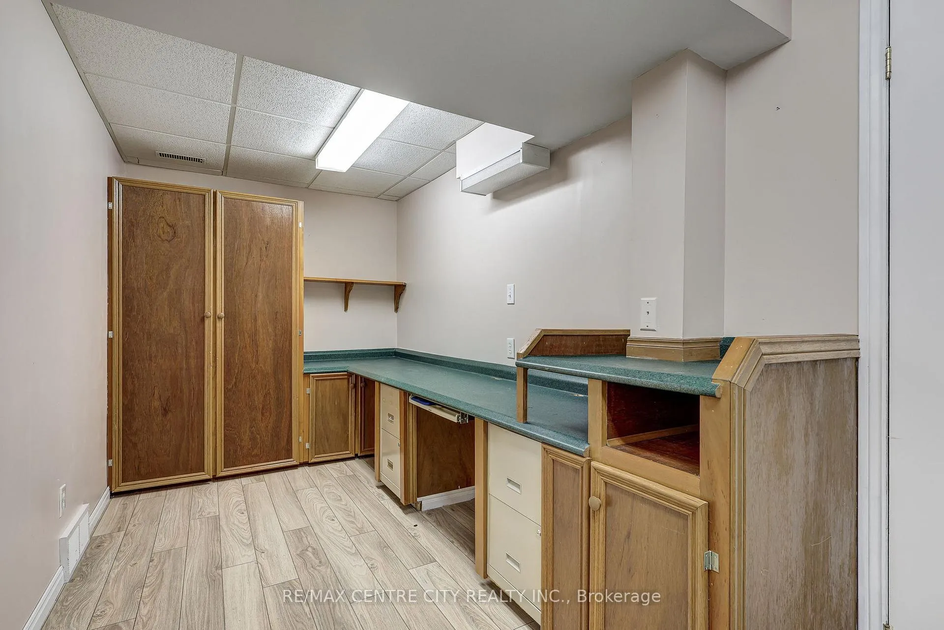 Photo 27 of 26 Sifton Drive, St. Thomas — HOMEH