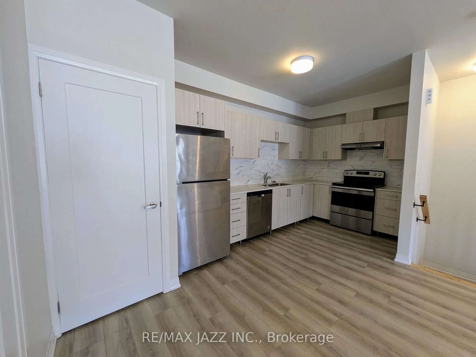 Photo 9 of Unit 201, 750 King Street E, Oshawa, Eastdale — HOMEH