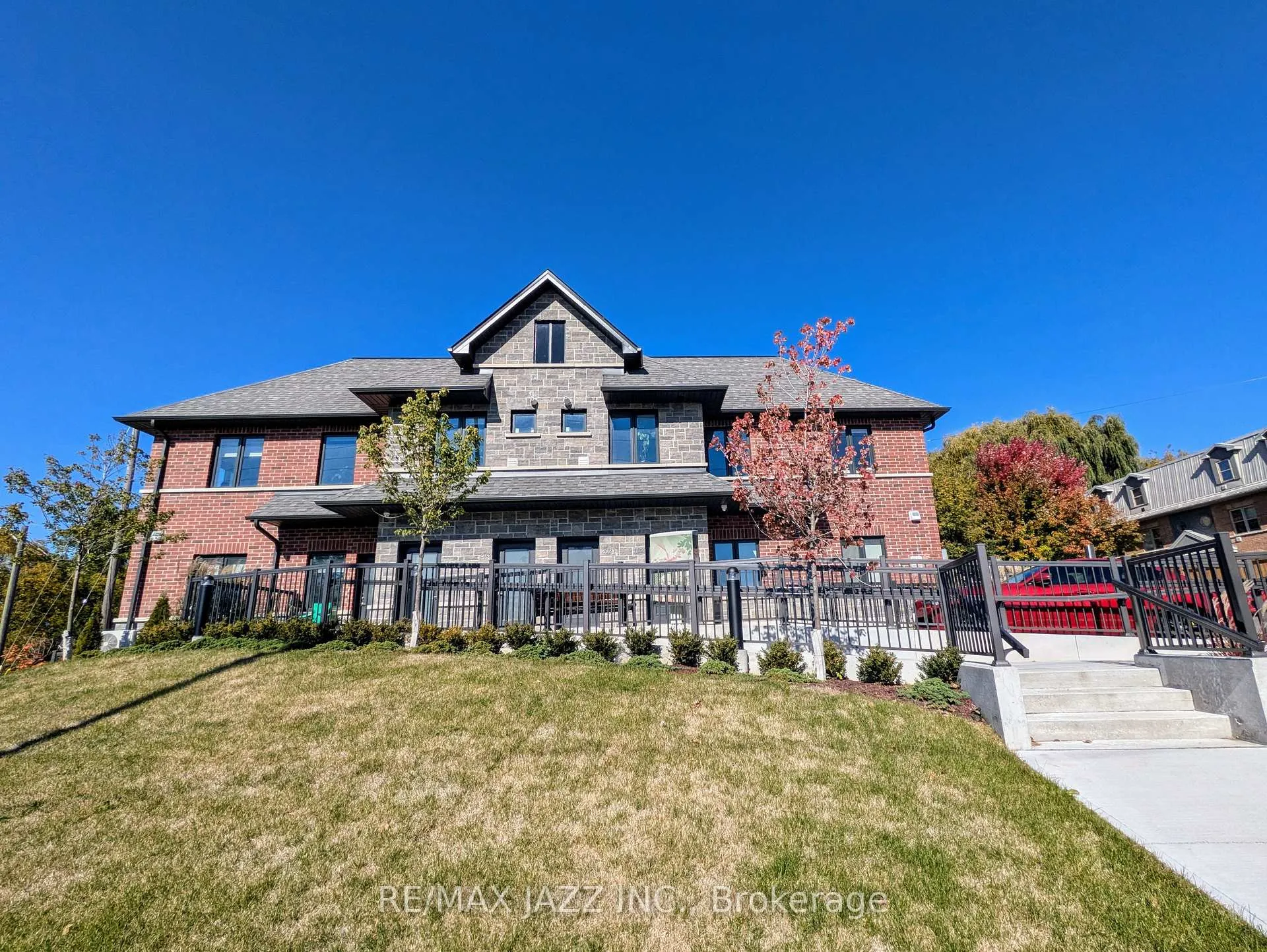 Photo 18 of Unit 201, 750 King Street E, Oshawa, Eastdale — HOMEH