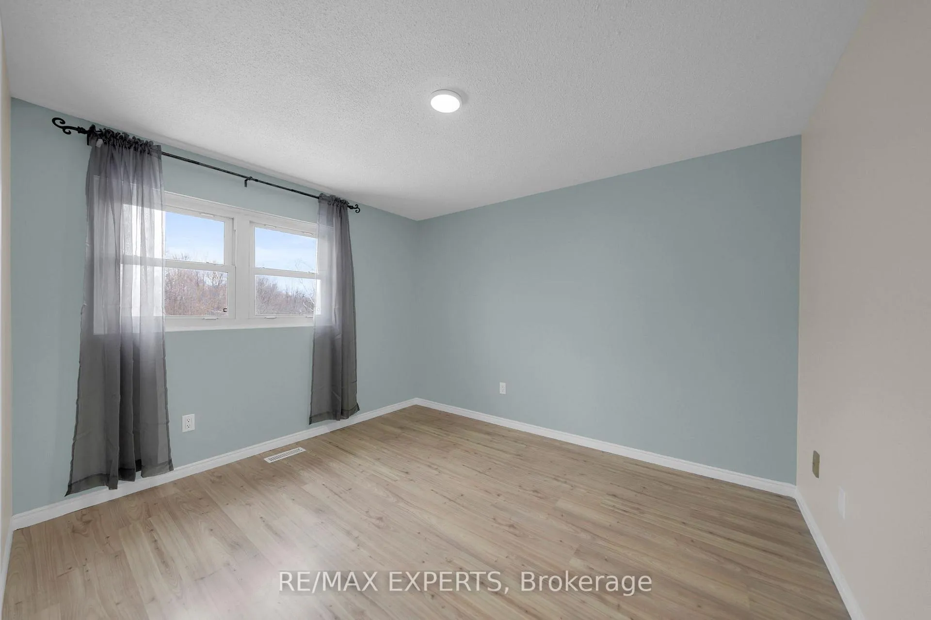 Photo 21 of 80 Downey Drive, Caledon, Bolton East — HOMEH