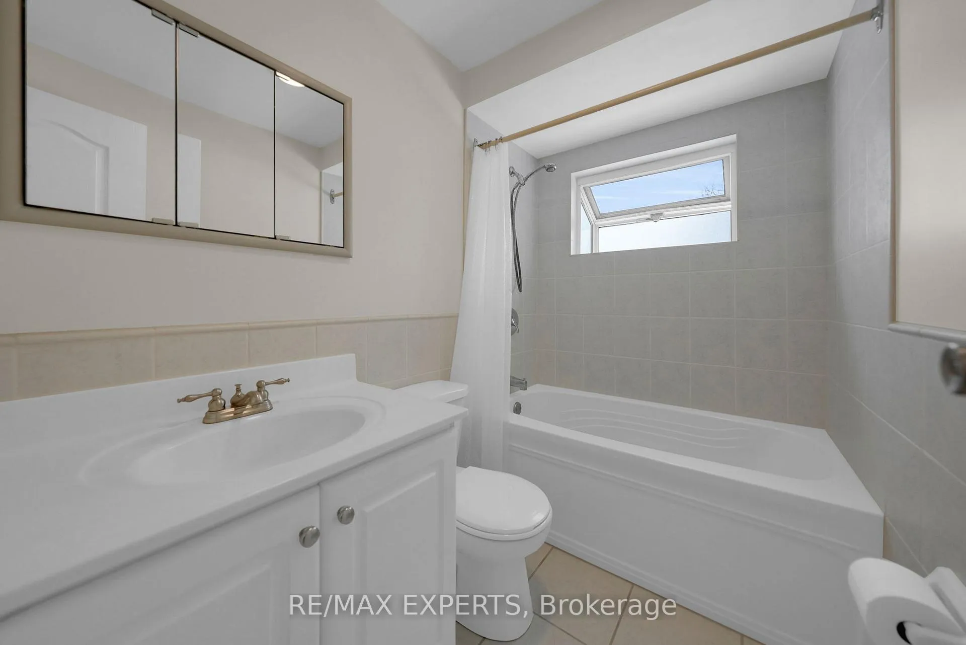 Photo 22 of 80 Downey Drive, Caledon, Bolton East — HOMEH
