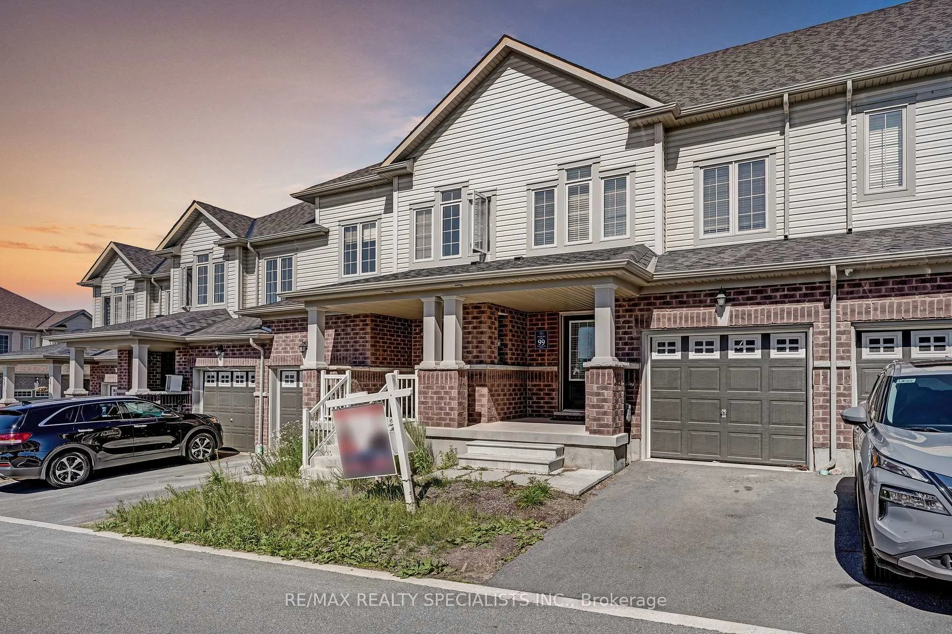 Front of Unit 4, 740 Linden Drive