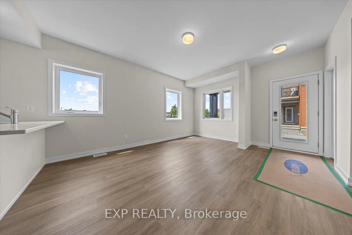 Photo 13 of 614 Tobiano Private, Ottawa, Stittsville (South) — HOMEH