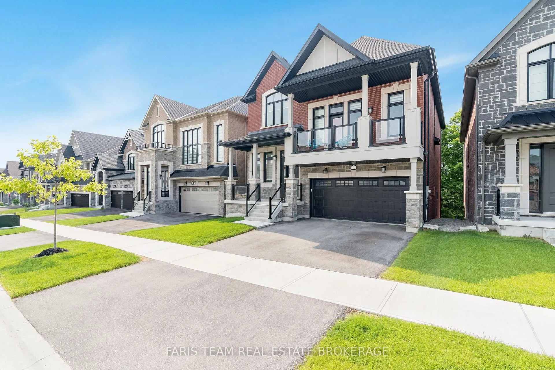 Photo 4 of 1425 Blackmore Street, Innisfil, Alcona — HOMEH