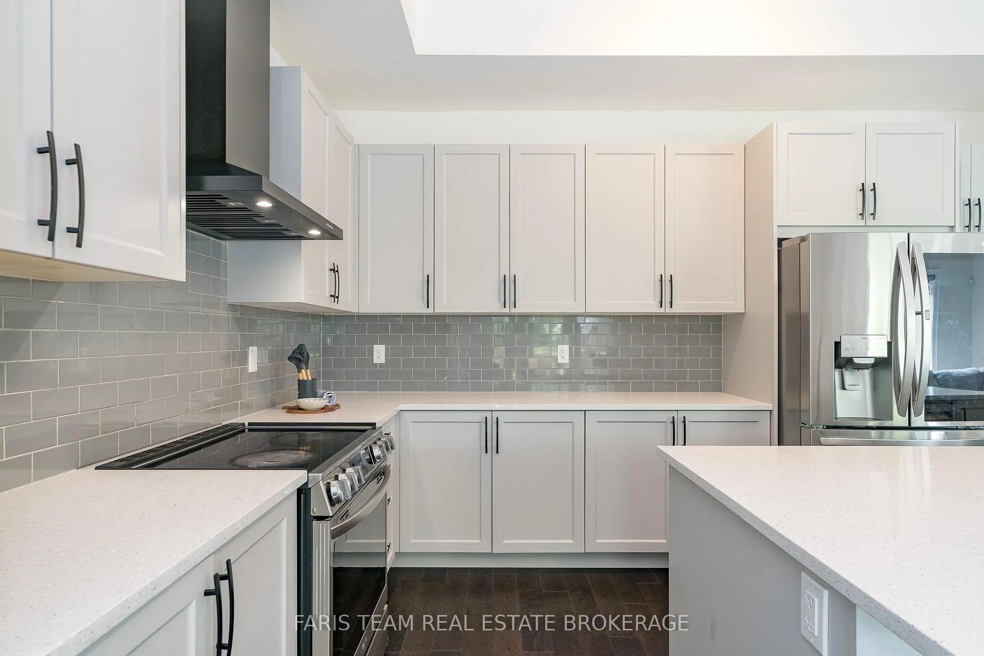 Photo 11 of 1425 Blackmore Street, Innisfil, Alcona — HOMEH