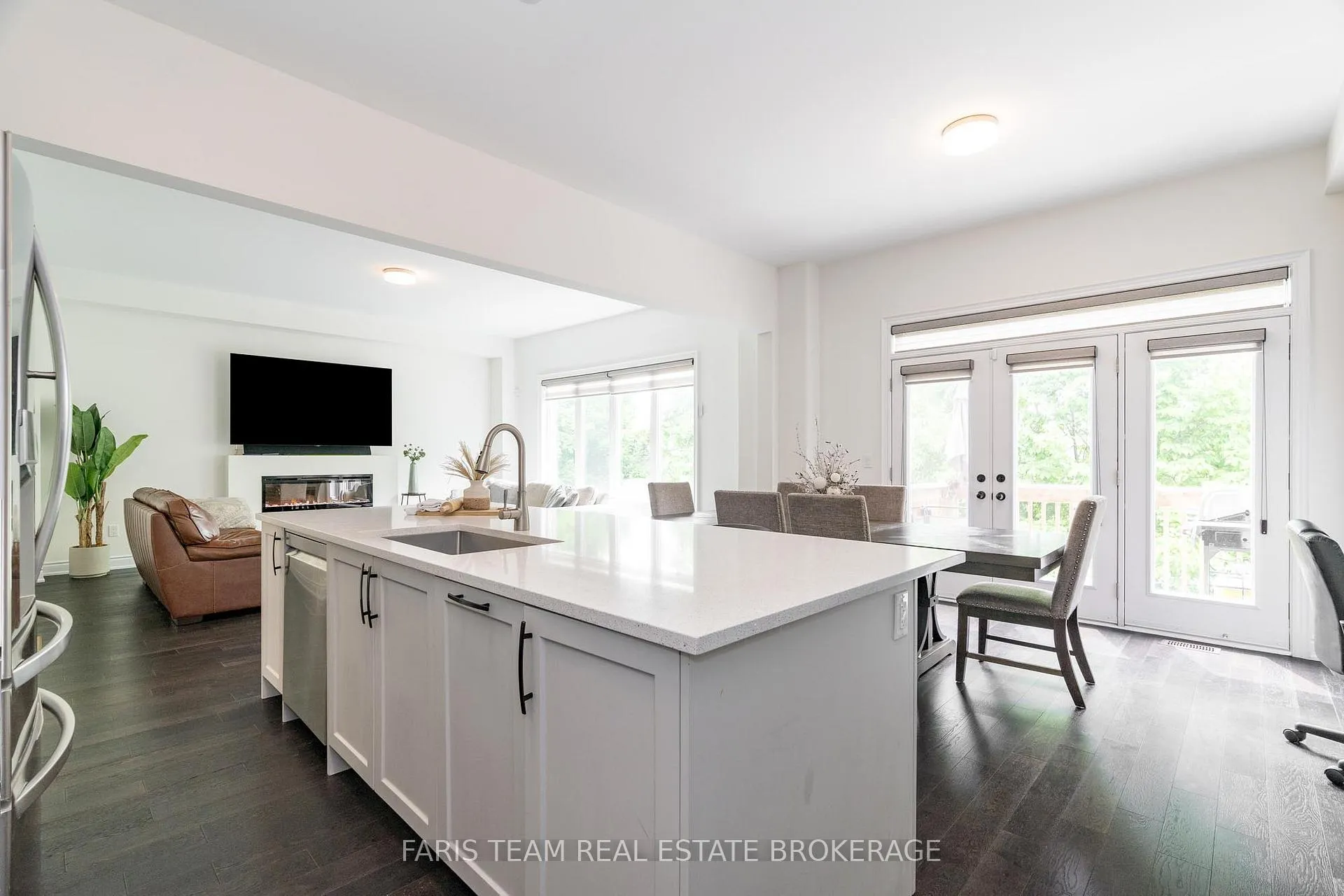 Photo 12 of 1425 Blackmore Street, Innisfil, Alcona — HOMEH