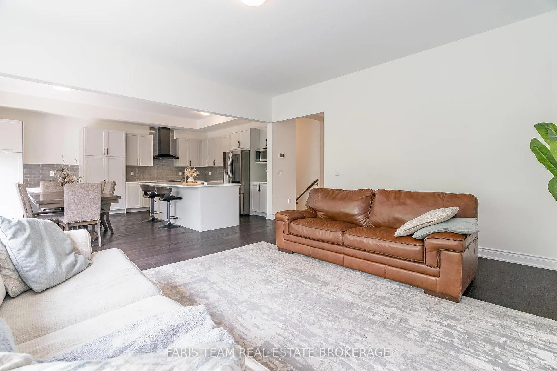 Photo 16 of 1425 Blackmore Street, Innisfil, Alcona — HOMEH