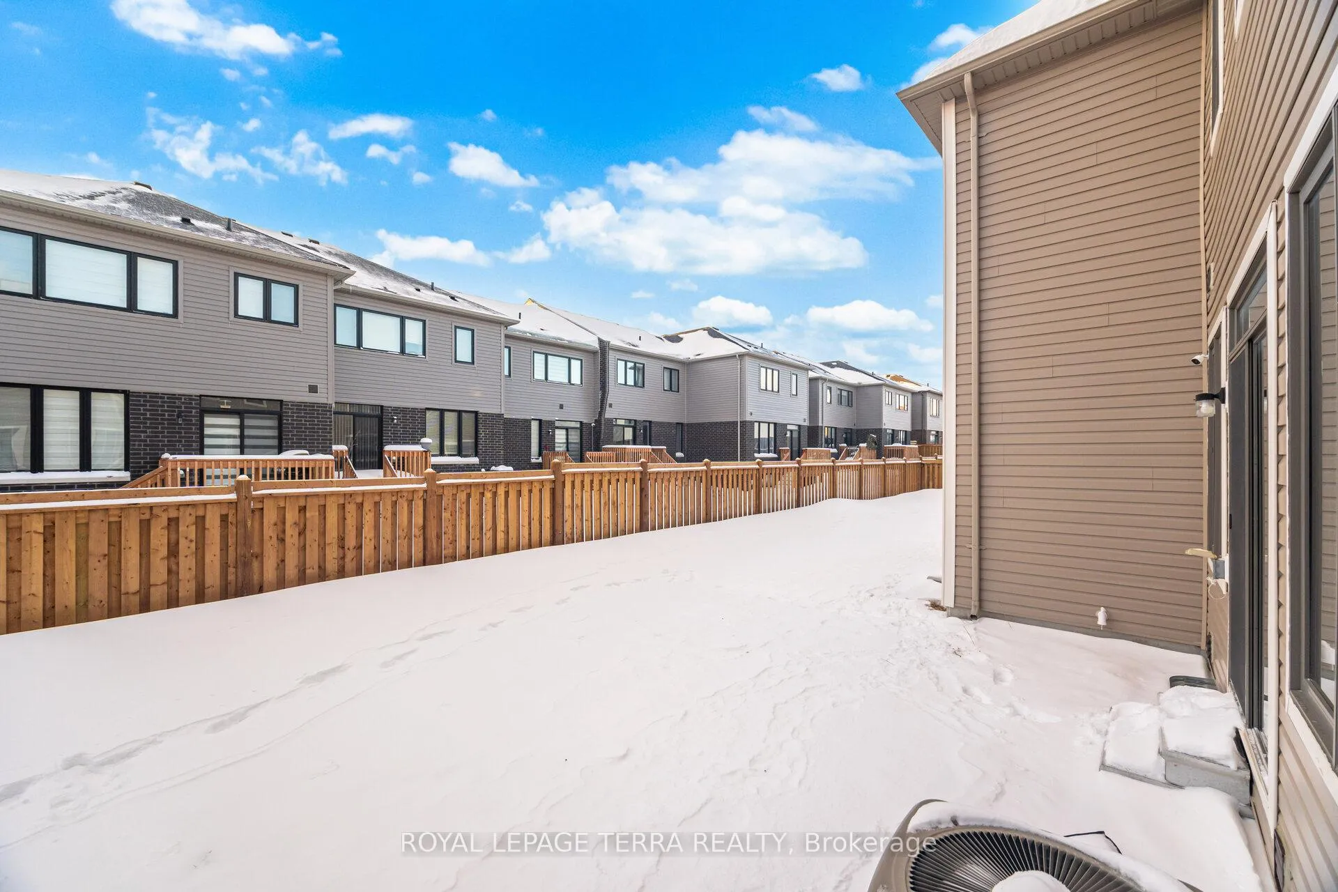 Photo 29 of 29 Tamworth Terrace, Barrie, Rural Barrie Southeast — HOMEH