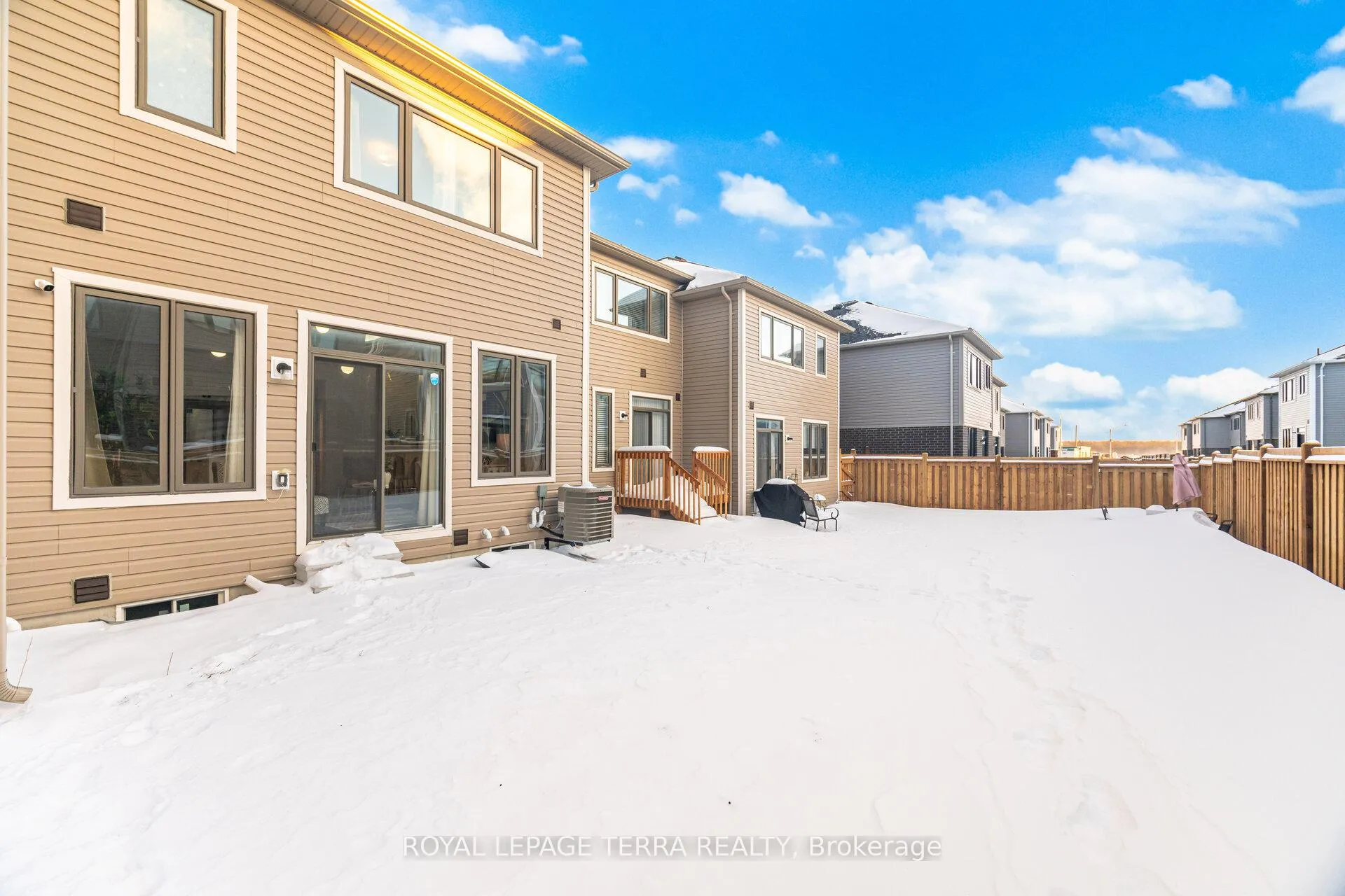Photo 31 of 29 Tamworth Terrace, Barrie, Rural Barrie Southeast — HOMEH