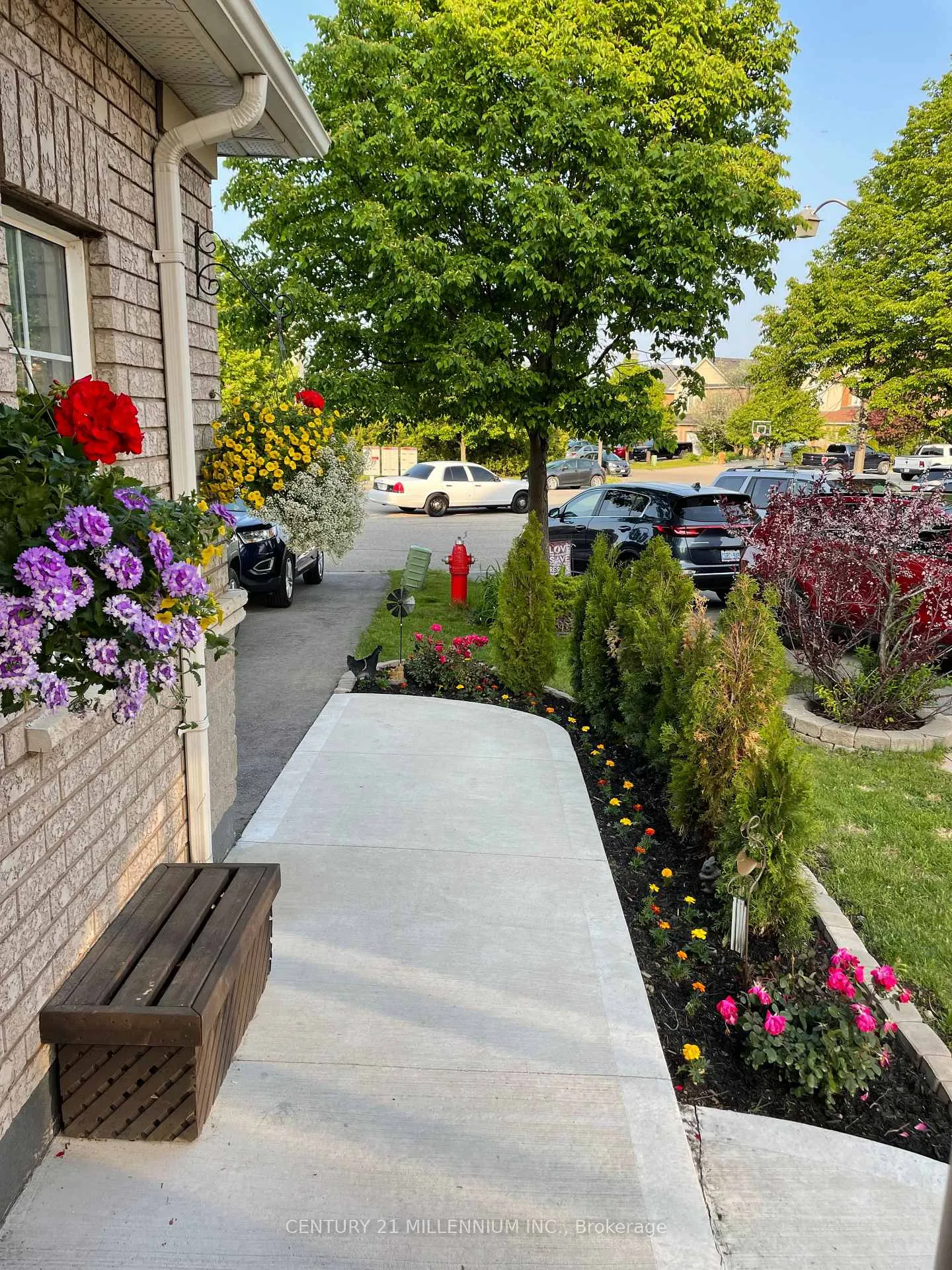 Photo 3 of 36 Hesketh Court W, Caledon, Rural Caledon — HOMEH