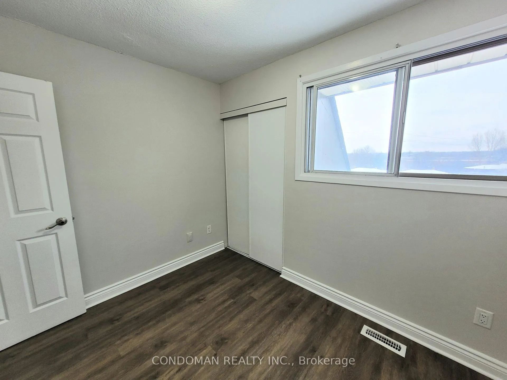 Photo 15 of Unit 15, 477 Dean Avenue, Oshawa, Central — HOMEH