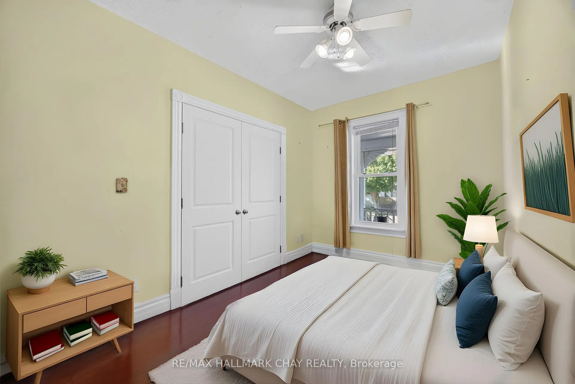 Photo 6 of 9 Maria Street, Springwater, Elmvale — HOMEH